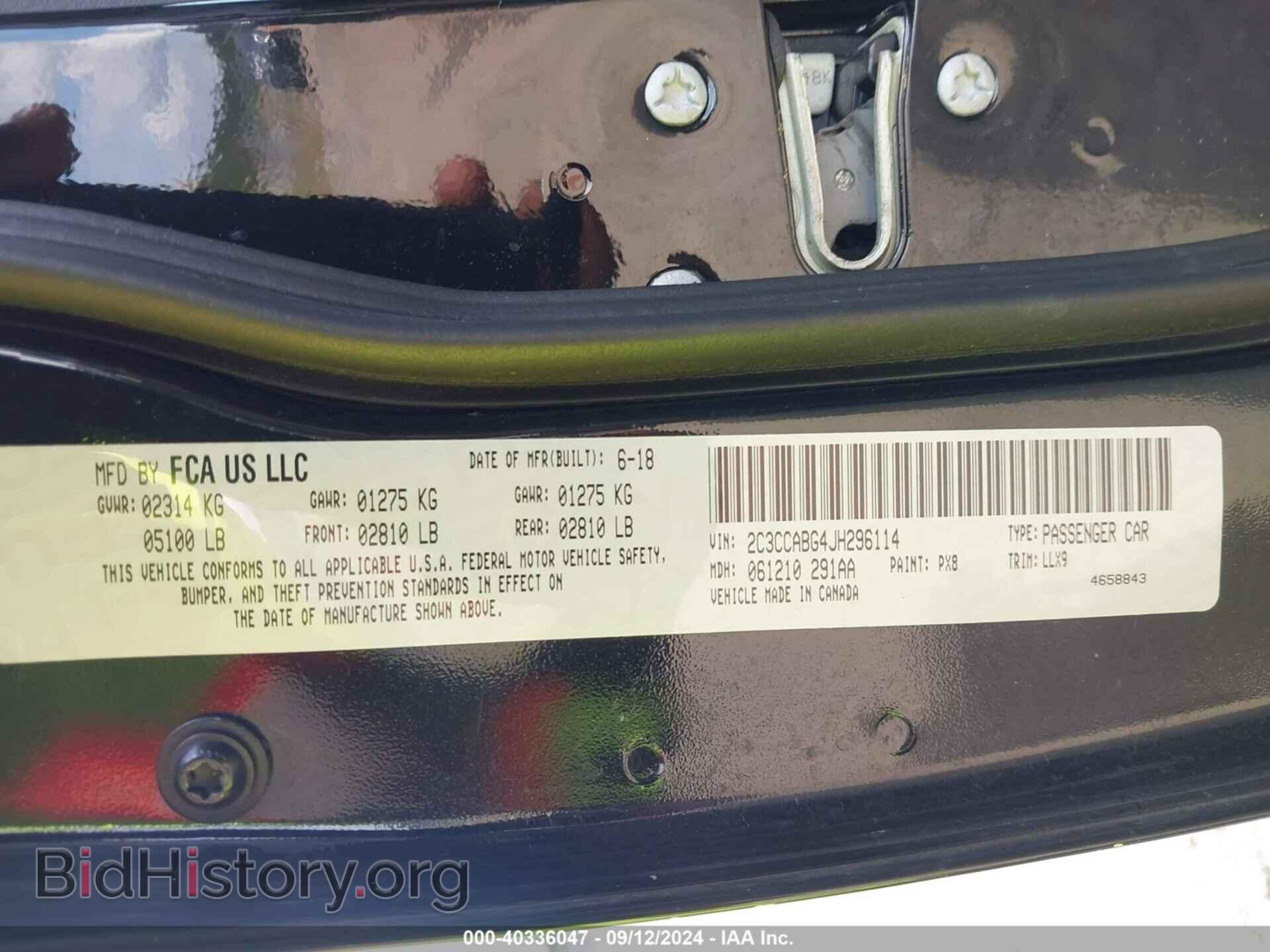 2018 CHRYSLER 300 - VIN: 2C3CCABG4JH296114 - Фото 9