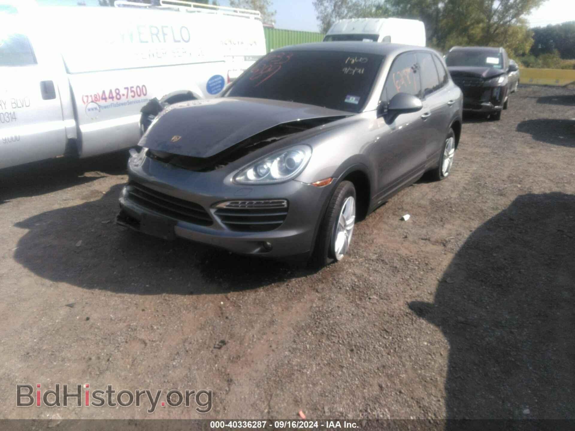 2013 PORSCHE CAYENNE - VIN: WP1AA2A29DLA10381 - Фото 2