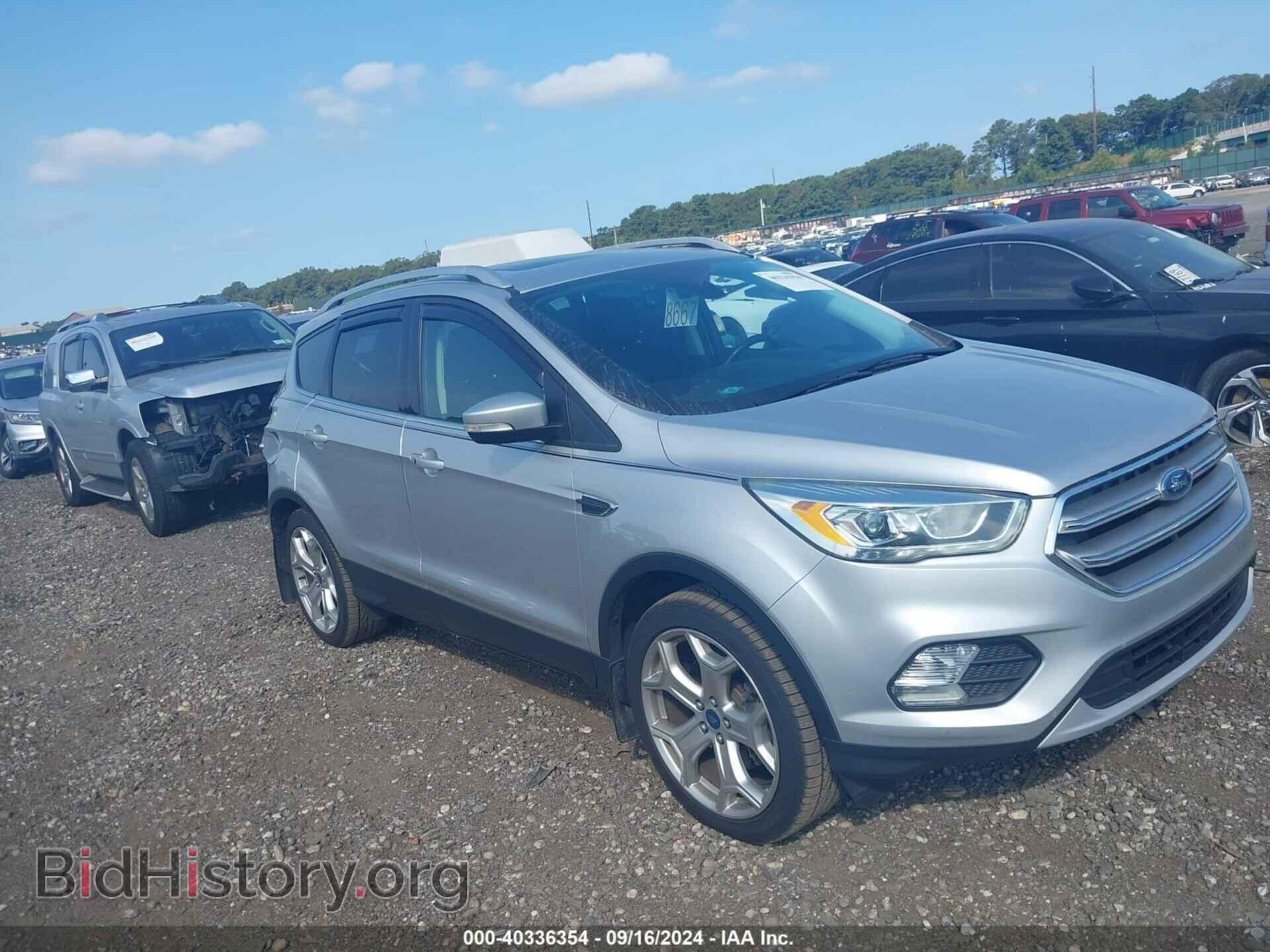 Фотография 1FMCU9J91HUC20945 - FORD ESCAPE 2017