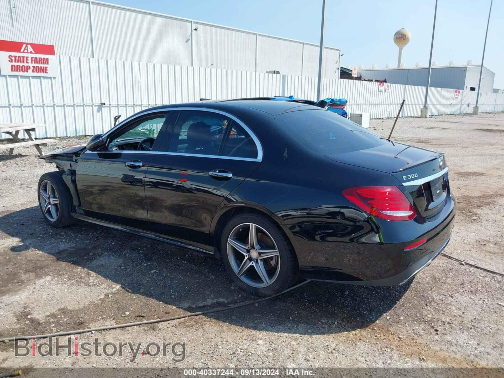 2017 MERCEDES-BENZ E 300 - VIN: WDDZF4JB2HA042601 - Фото 3