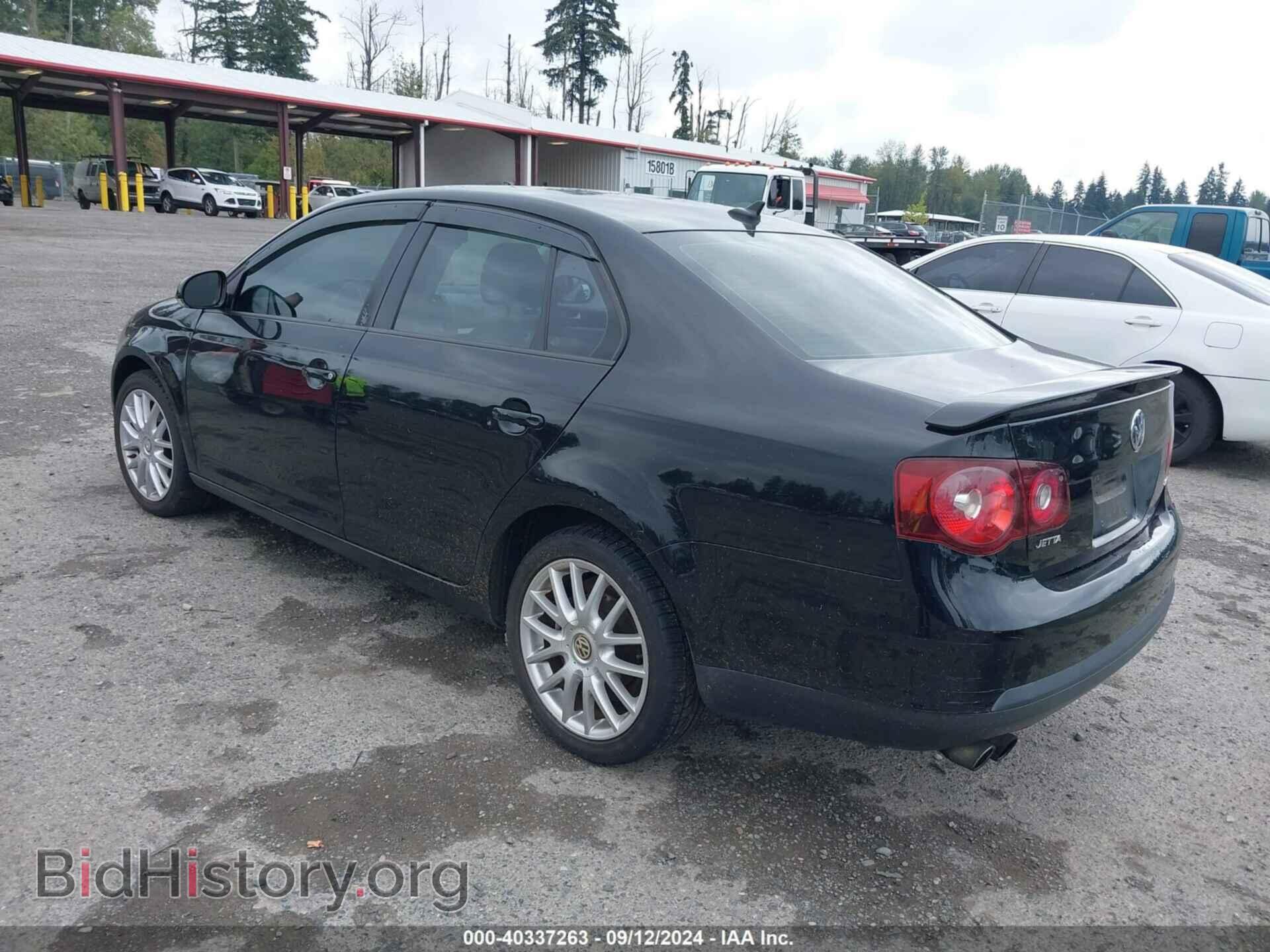 2009 VOLKSWAGEN JETTA - VIN: 3VWRA71K29M044862 - Фото 3