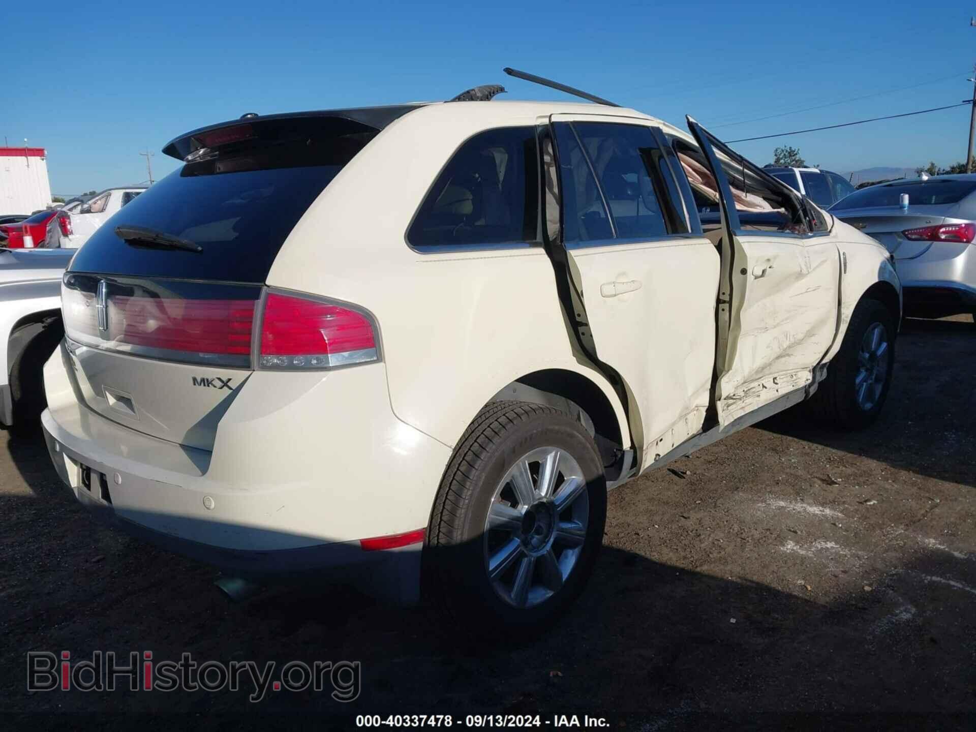 2008 LINCOLN MKX - VIN: 2LMDU68C28BJ22019 - Photo 4
