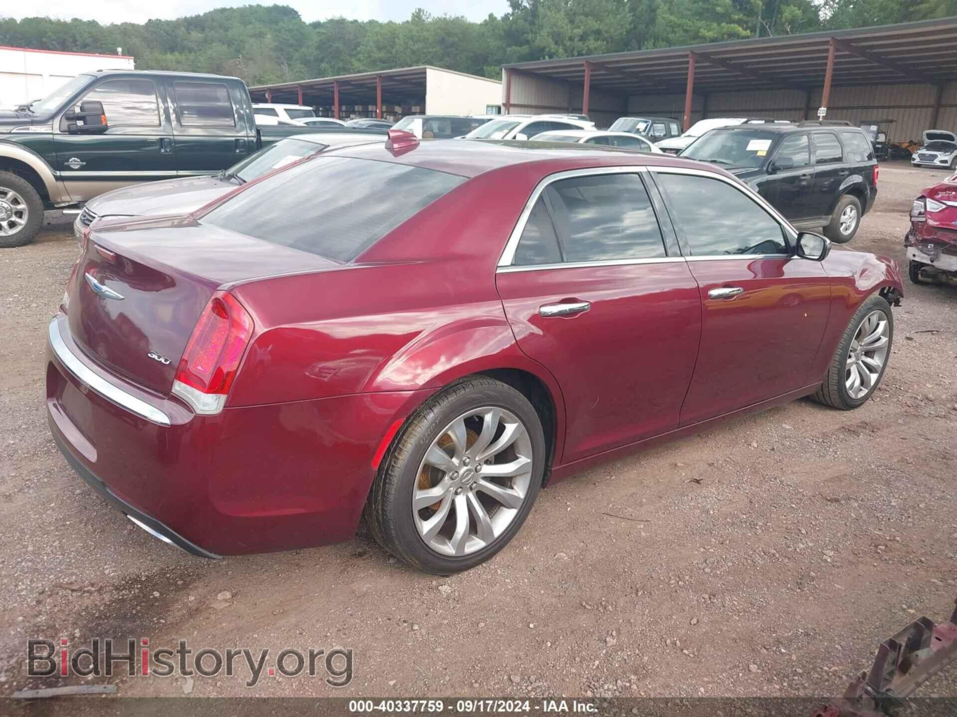 2019 CHRYSLER 300 - VIN: 2C3CCAEG7KH613350 - Фото 4