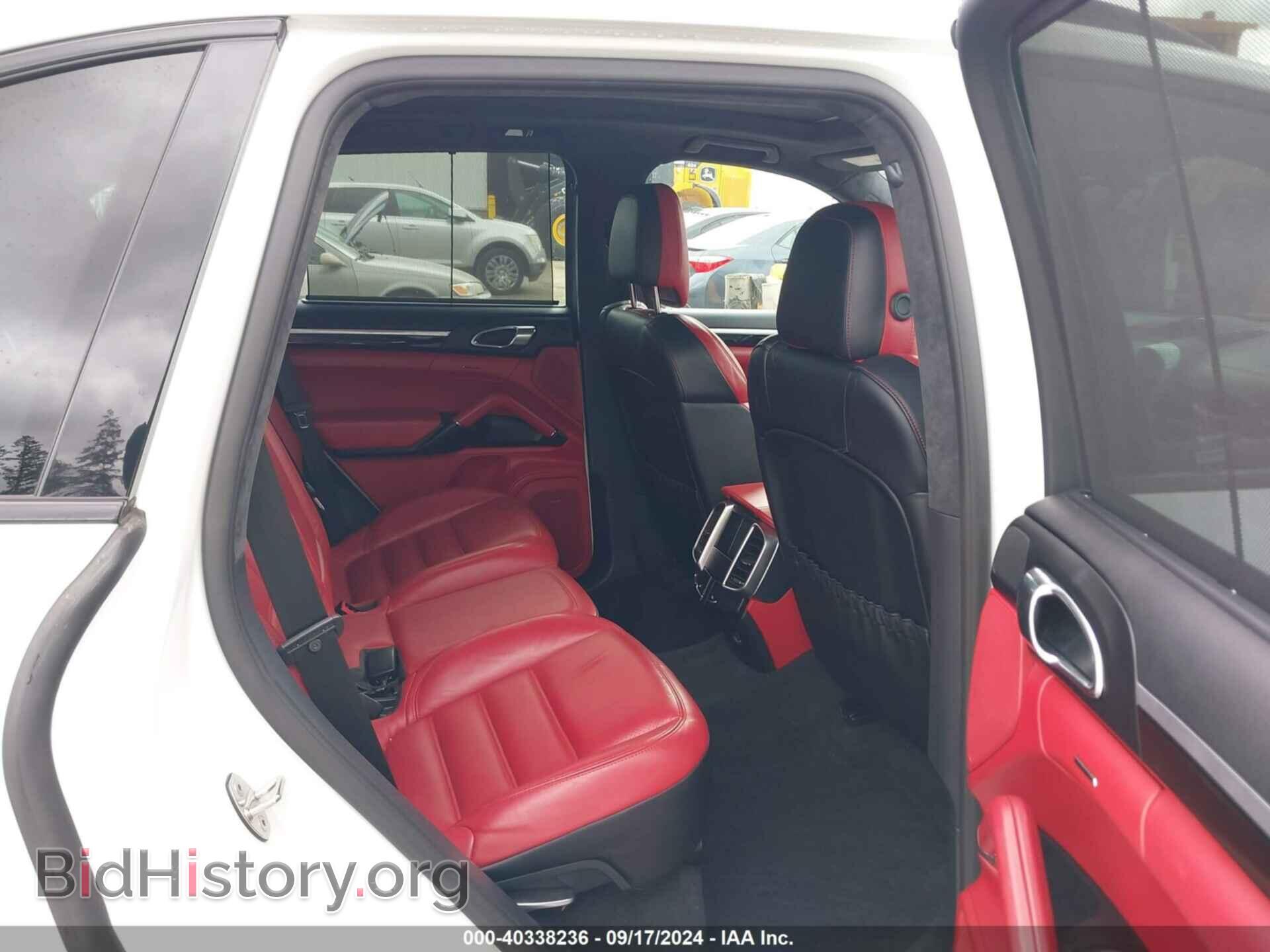 2018 PORSCHE CAYENNE - VIN: WP1AD2A29JLA80546 - Фото 8