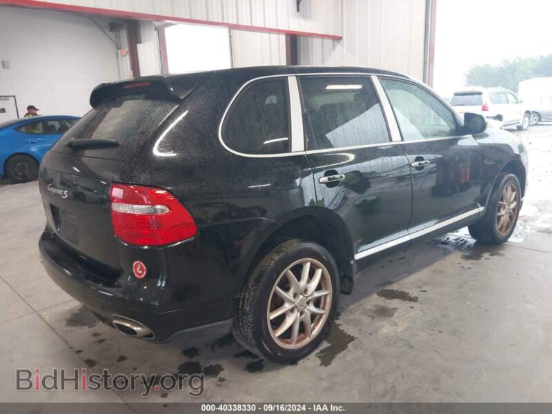 2010 Porsche CAYENNE (VIN WP1AB2AP9ALA50562) — photo 4 of 11