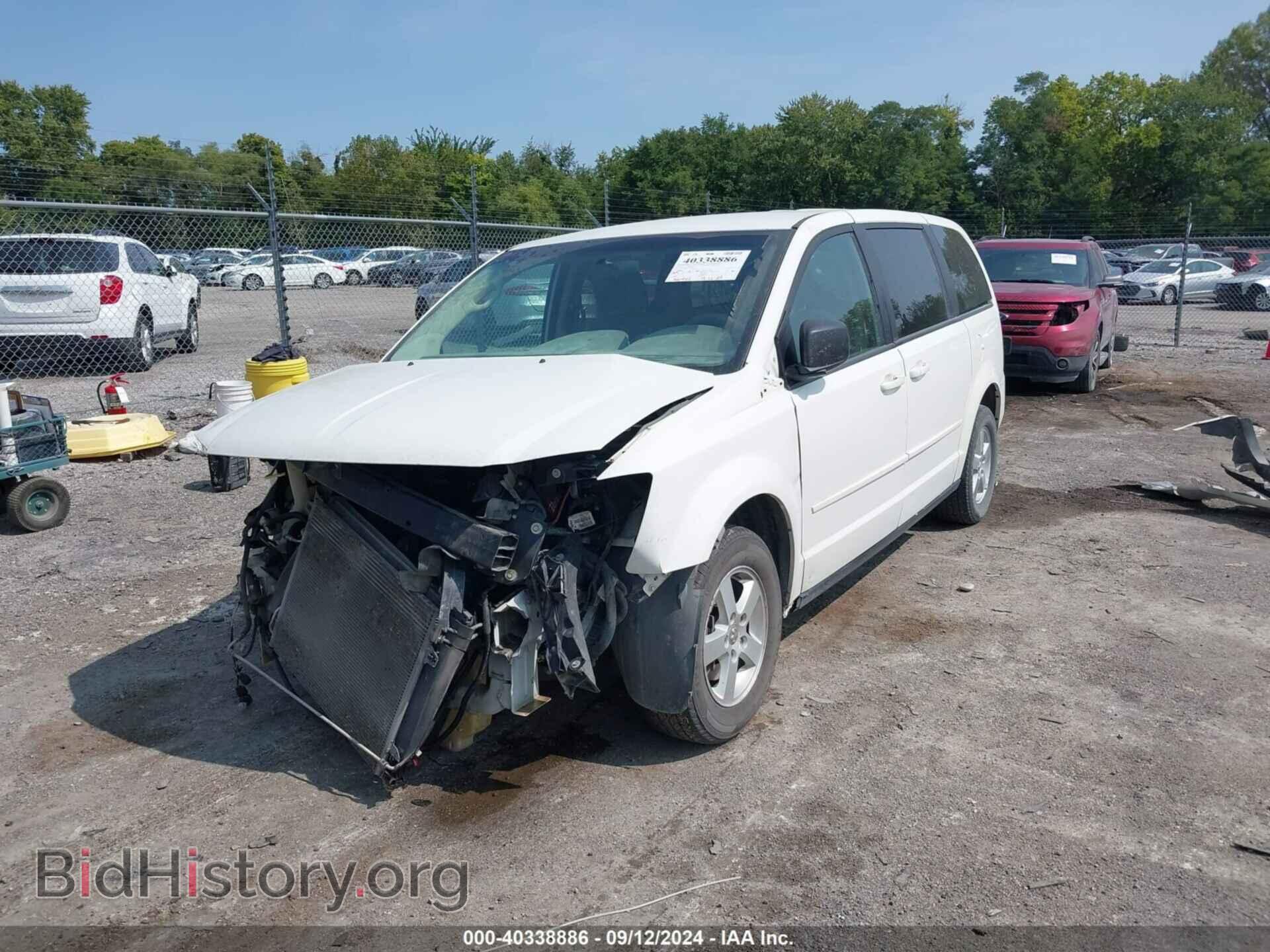 2010 DODGE GRAND CARAVAN - VIN: 2D4RN4DEXAR107556 - Фото 2