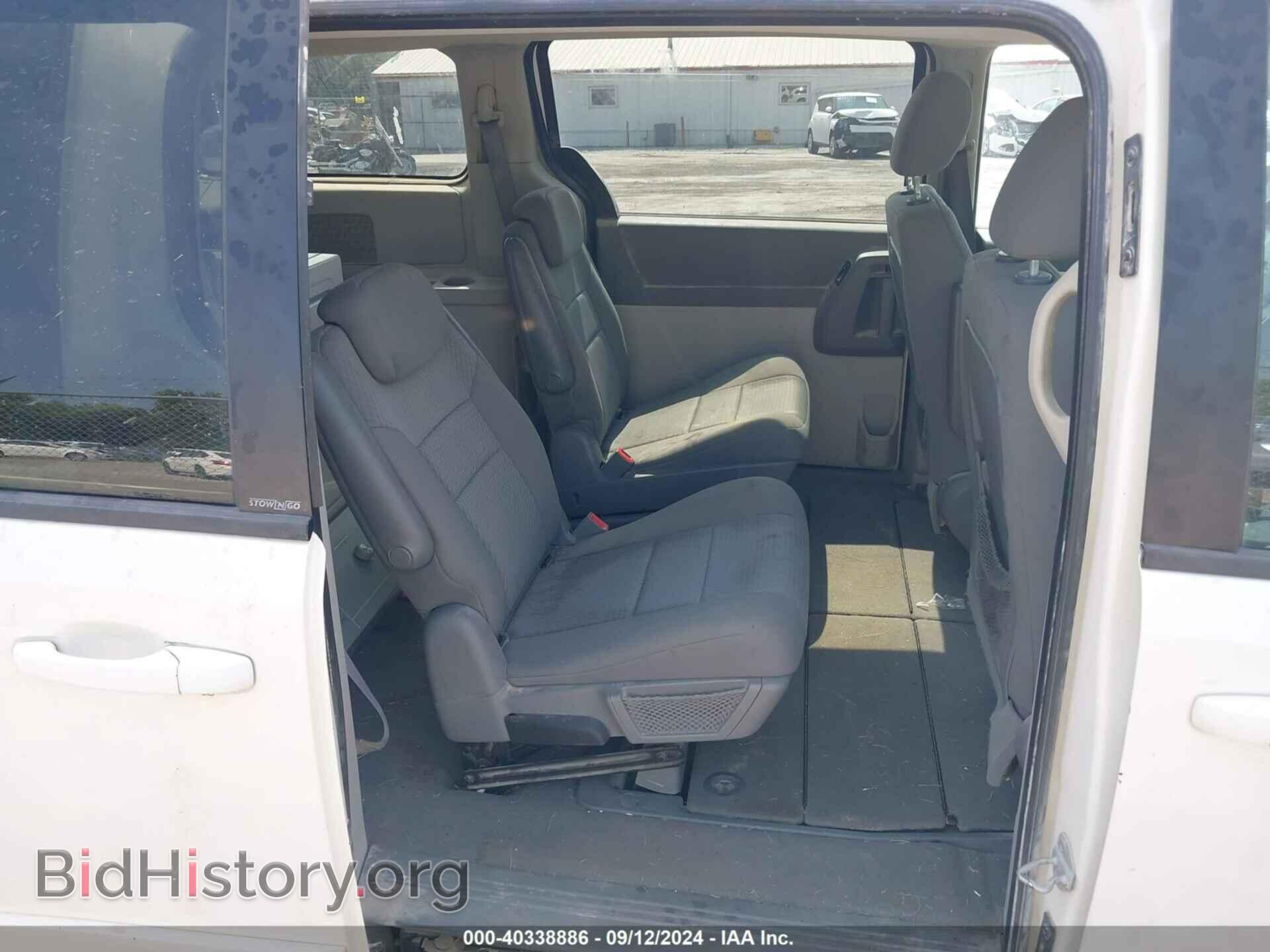 2010 DODGE GRAND CARAVAN - VIN: 2D4RN4DEXAR107556 - Фото 8