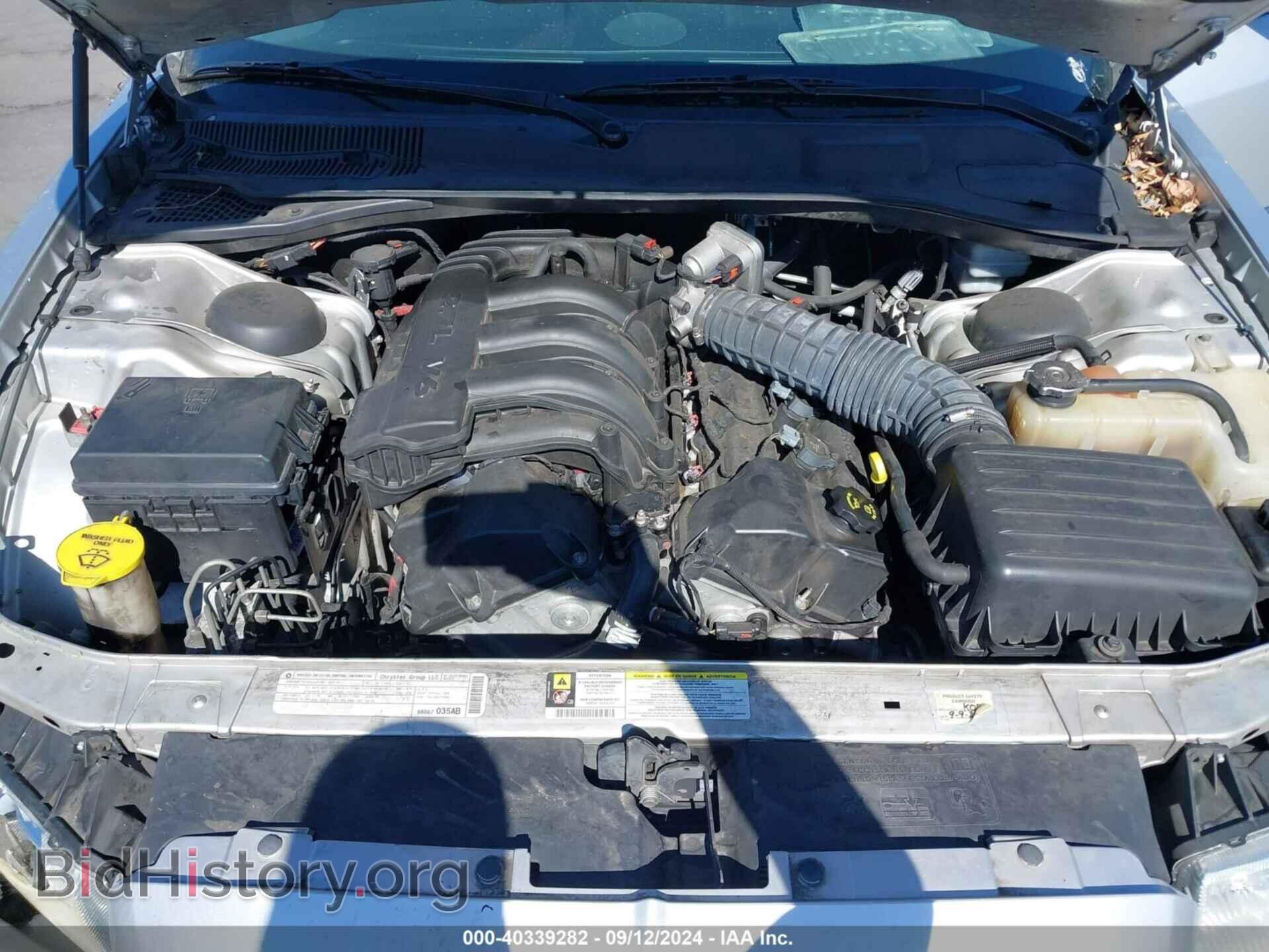 2010 CHRYSLER 300 - VIN: 2C3CA4CD3AH199112 - Фото 10