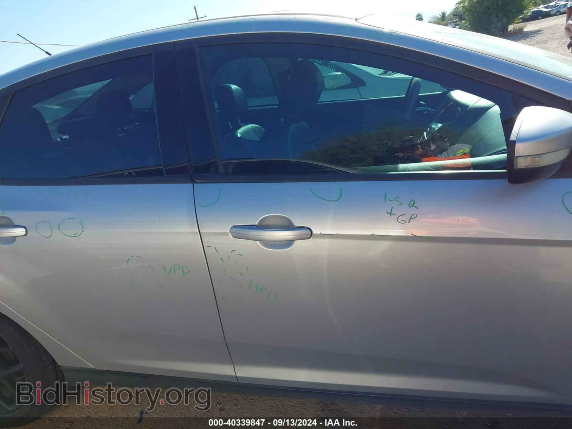 2016 FORD FOCUS - VIN: 1FADP3F22GL405895 - Фото 13