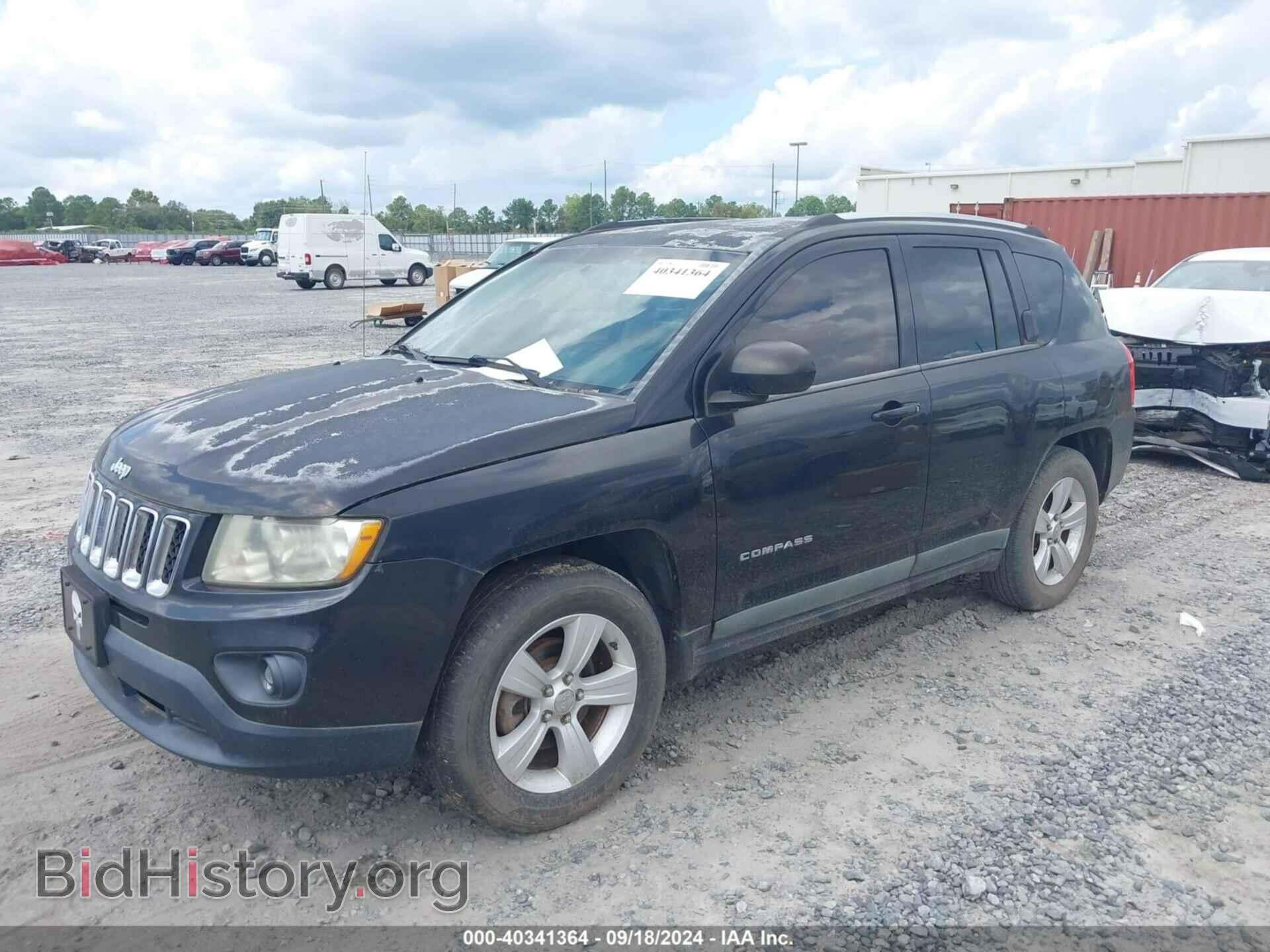 2011 JEEP COMPASS - VIN: 1J4NT1FBXBD194831 - Photo 2