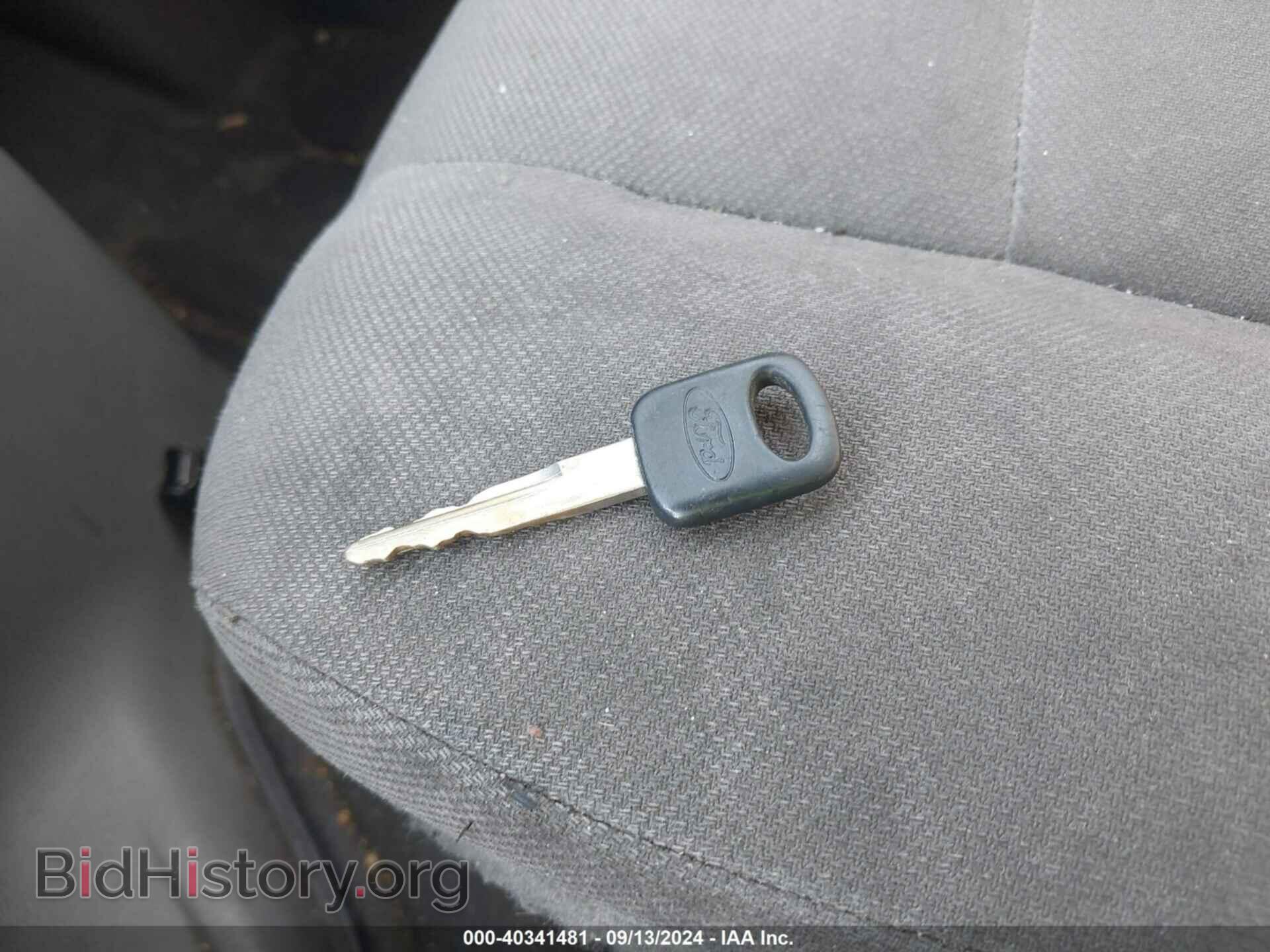 2011 FORD E-250 - VIN: 1FTNE2EW0BDB15497 - Photo 11