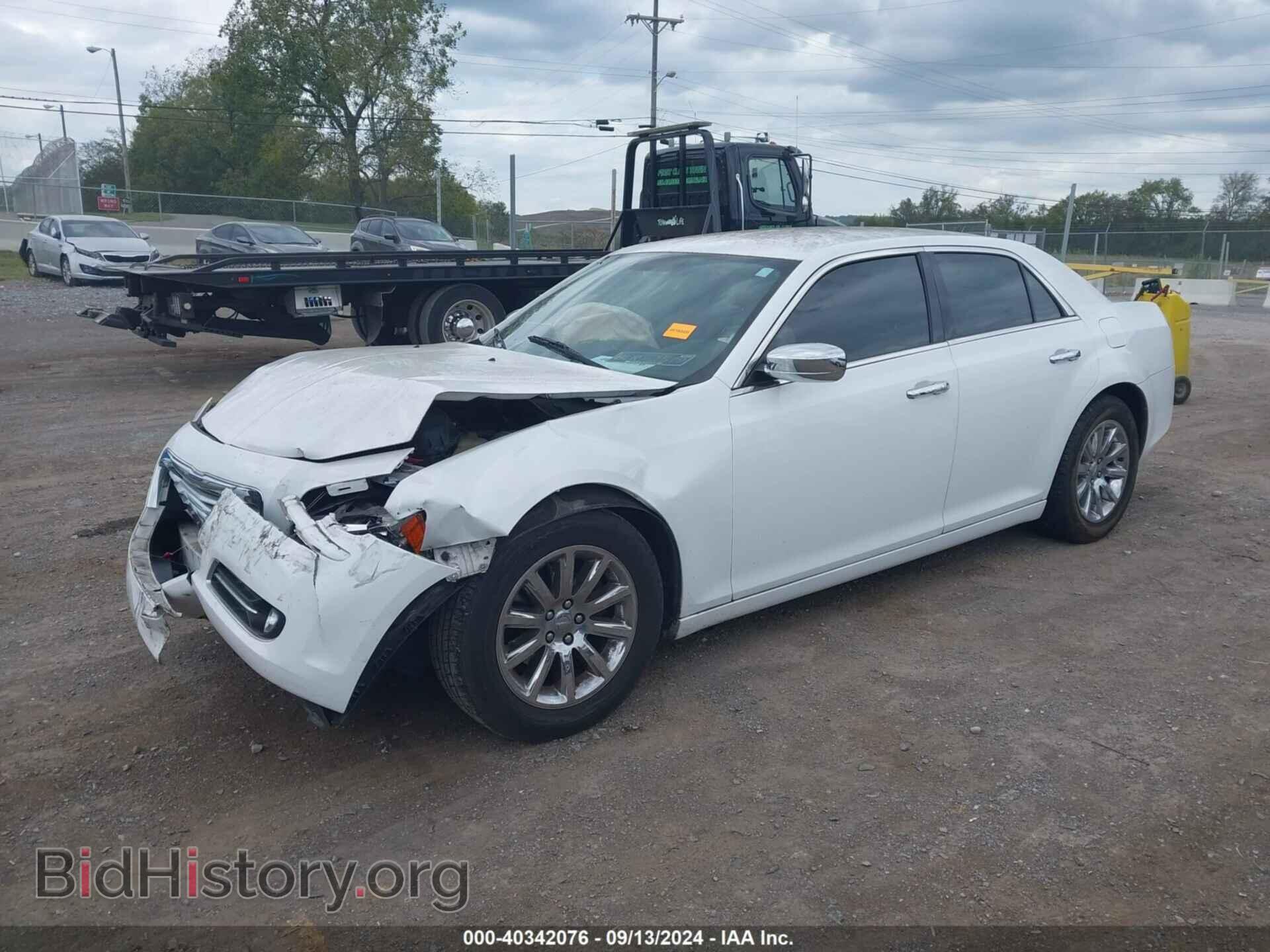 2013 CHRYSLER 300C - VIN: 2C3CCAEG5DH620767 - Фото 2