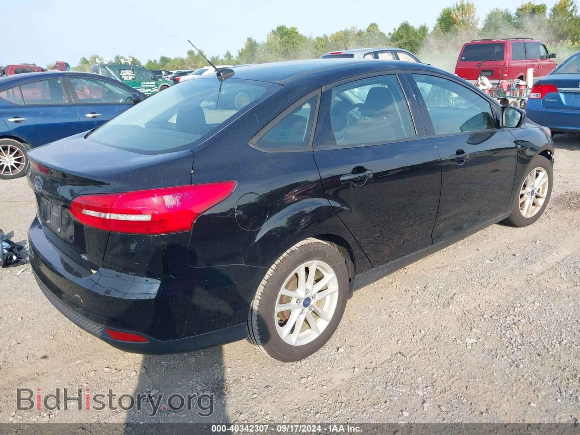 2018 FORD FOCUS - VIN: 1FADP3F2XJL237575 - Фото 4