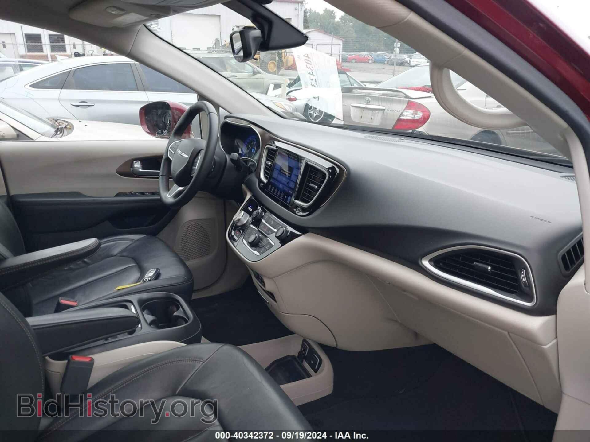 2017 CHRYSLER PACIFICA - VIN: 2C4RC1BG2HR839342 - Photo 5