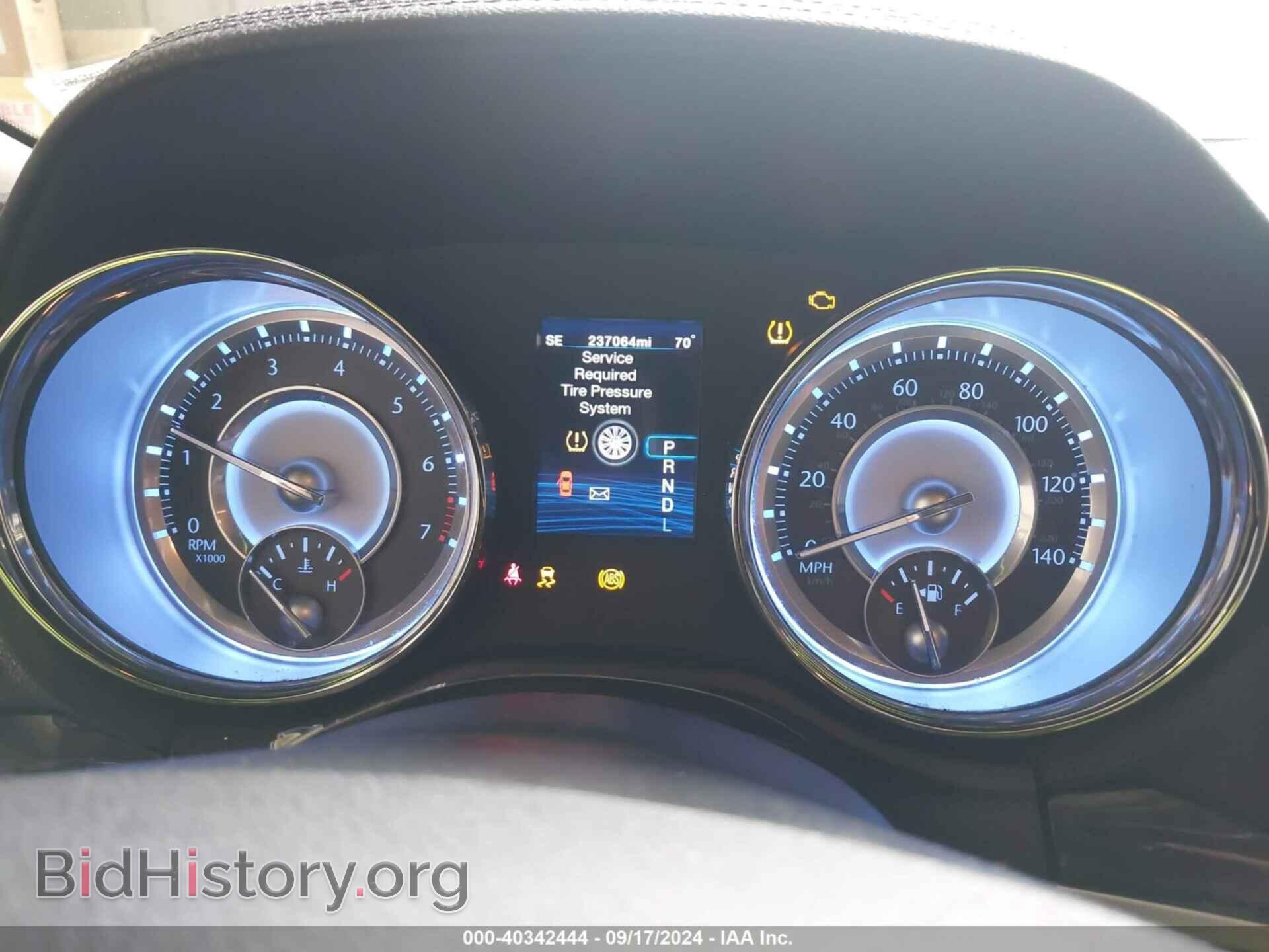 2012 CHRYSLER 300 - VIN: 2C3CCACG0CH279229 - Фото 7