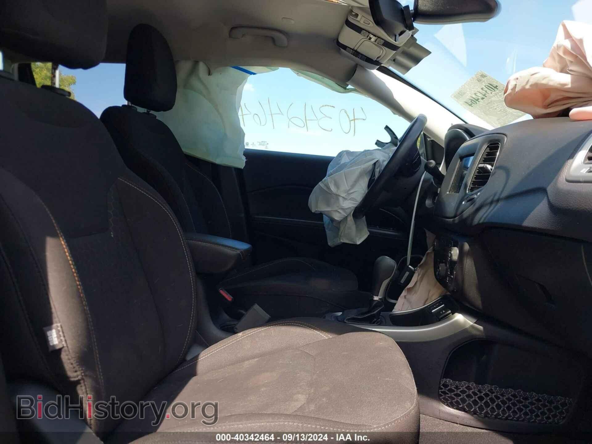 2020 JEEP COMPASS - VIN: 3C4NJCAB9LT199044 - Фото 5