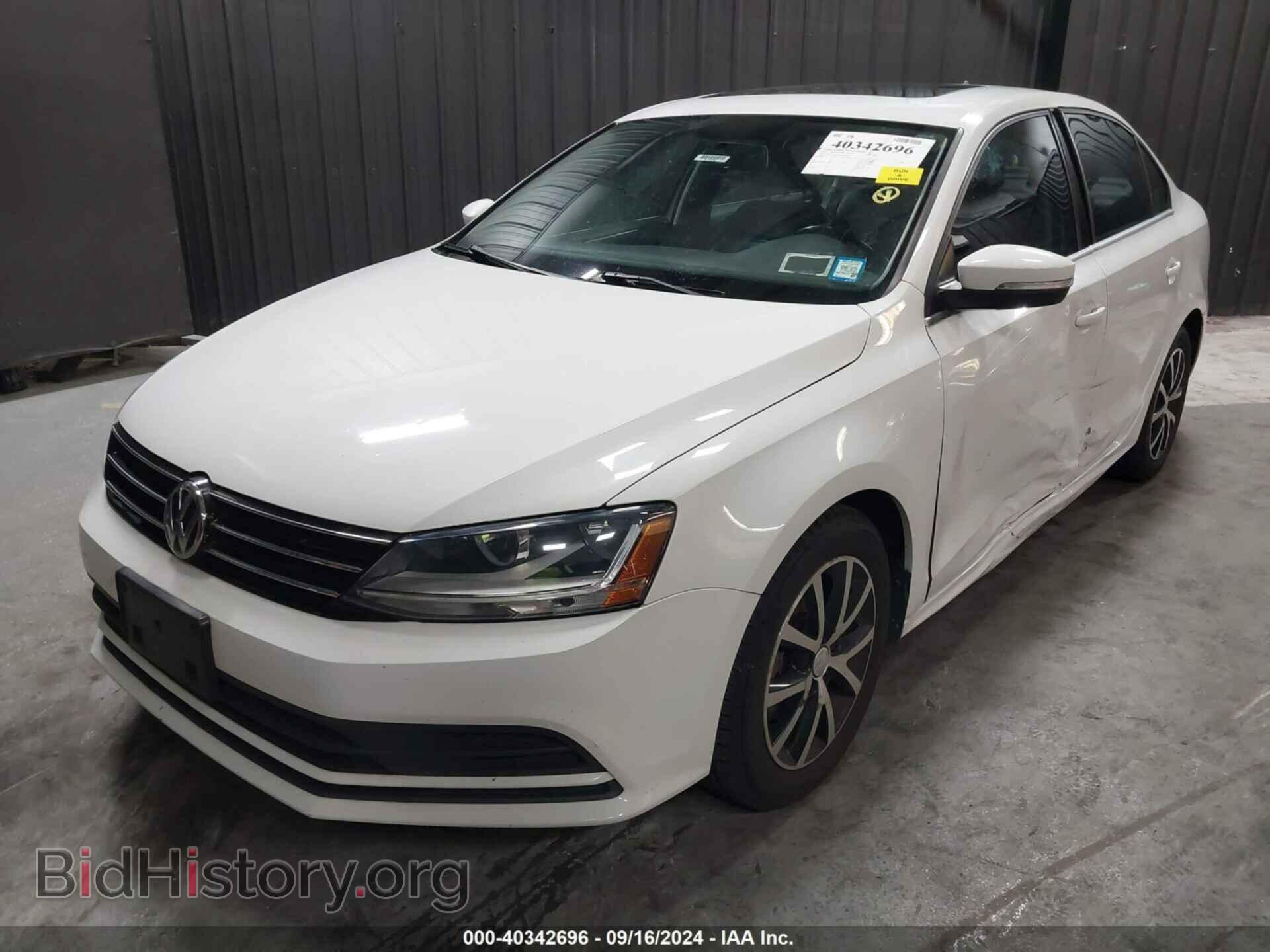 2017 VOLKSWAGEN JETTA - VIN: 3VWDB7AJ9HM404058 - Фото 2