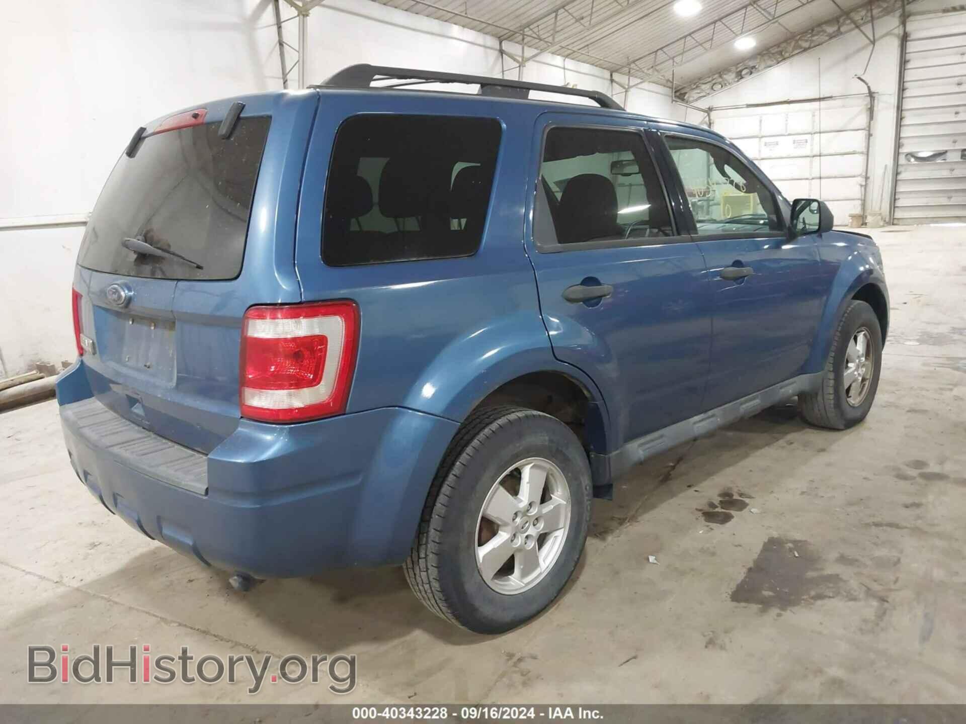 2010 FORD ESCAPE - VIN: 1FMCU9D70AKB61852 - Фото 4