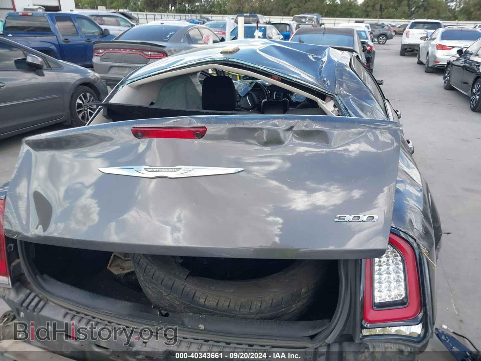 2018 CHRYSLER 300 - VIN: 2C3CCAAG5JH301984 - Фото 22