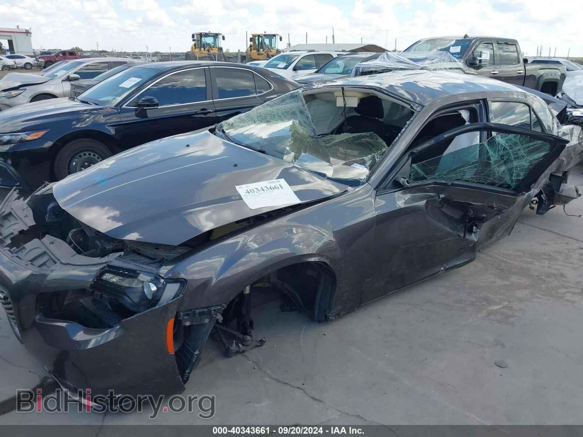 2018 CHRYSLER 300 - VIN: 2C3CCAAG5JH301984 - Фото 6