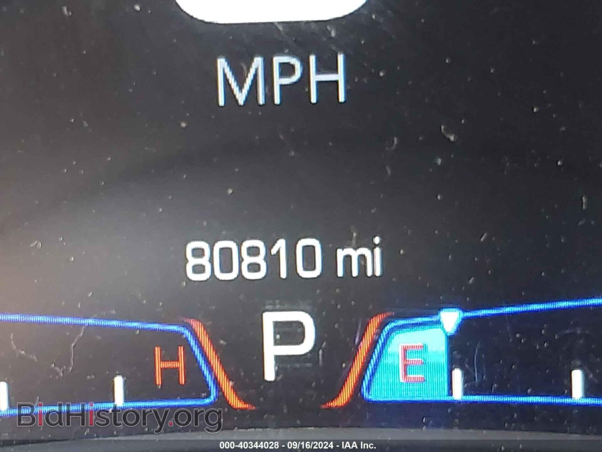 2018 CHRYSLER 300 - VIN: 2C3CCAGG4JH160767 - Фото 15