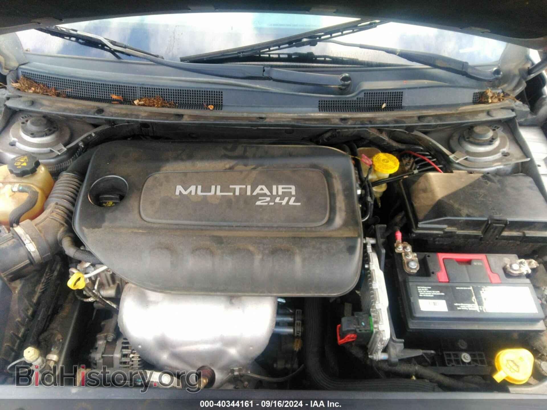 2015 CHRYSLER 200 - VIN: 1C3CCCAB0FN543435 - Фото 10