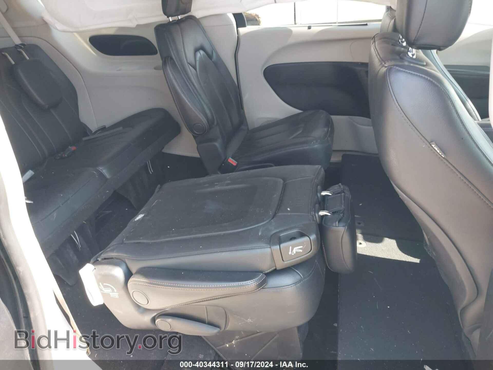 2020 CHRYSLER PACIFICA - VIN: 2C4RC1BGXLR285153 - Фото 8
