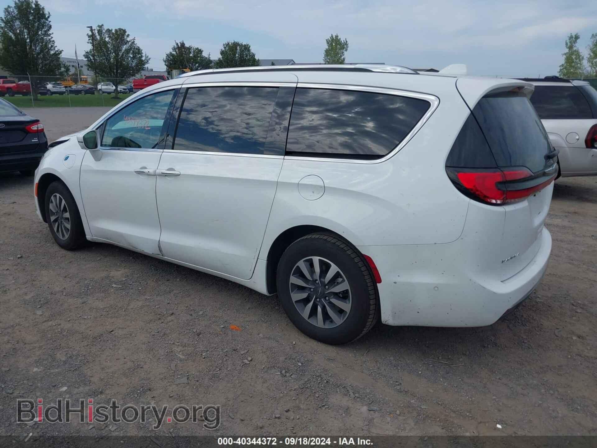 2021 CHRYSLER PACIFICA HYBRID - VIN: 2C4RC1L79MR597058 - Фото 3