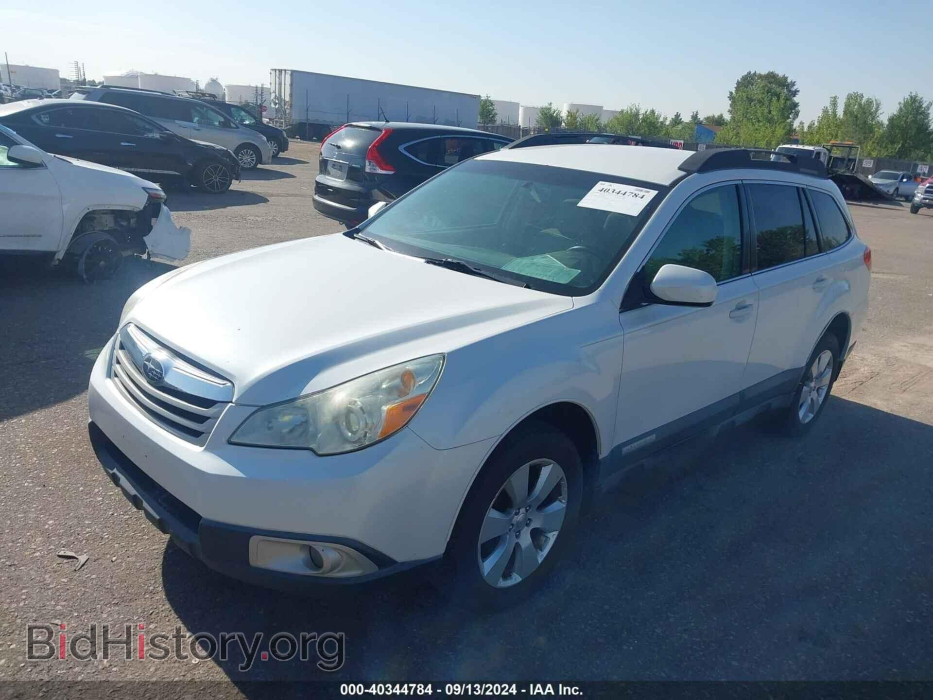2011 SUBARU OUTBACK - VIN: 4S4BRCCC4B3334891 - Фото 2