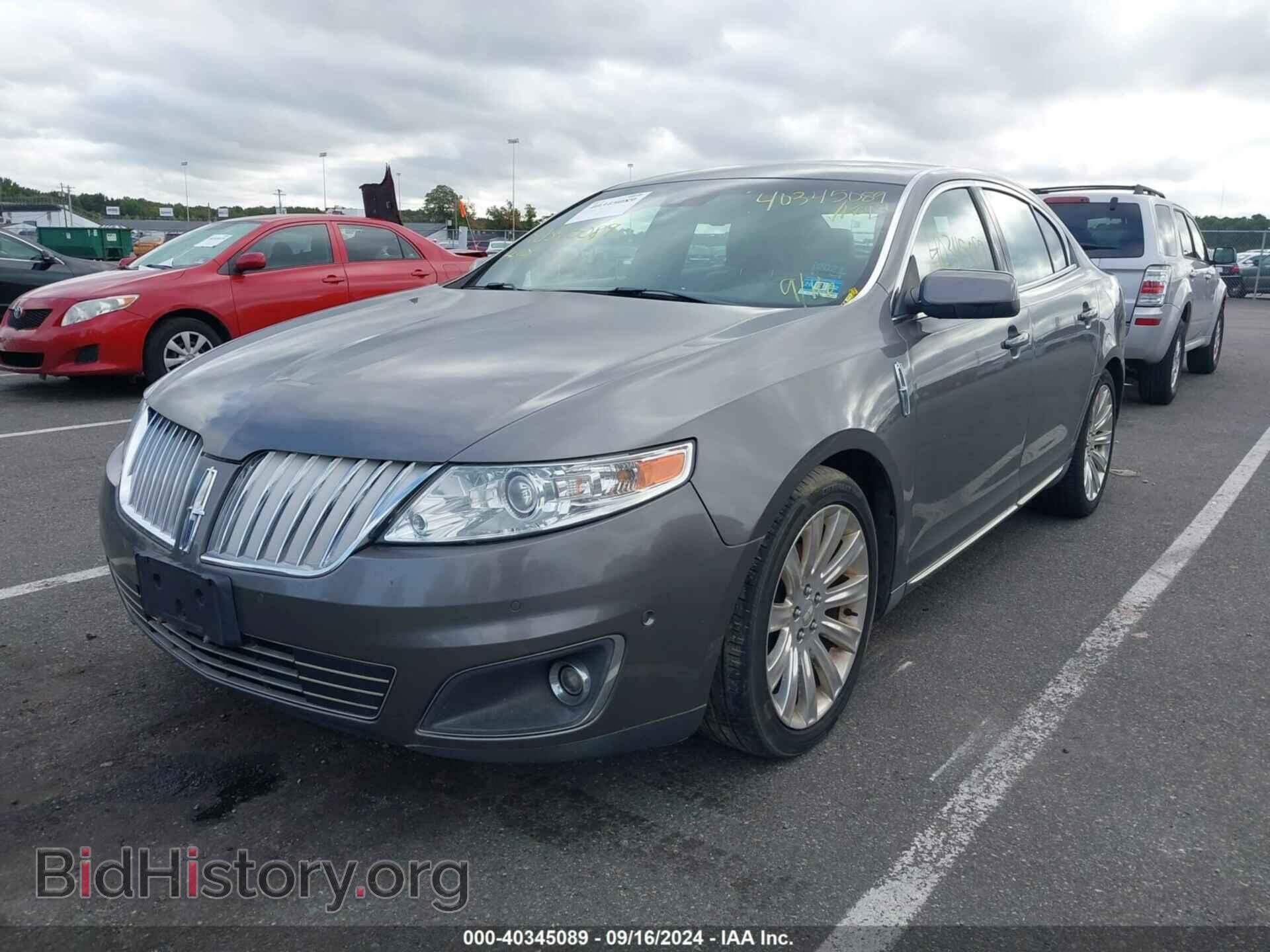 2011 LINCOLN MKS - VIN: 1LNHL9FT9BG606676 - Фото 2