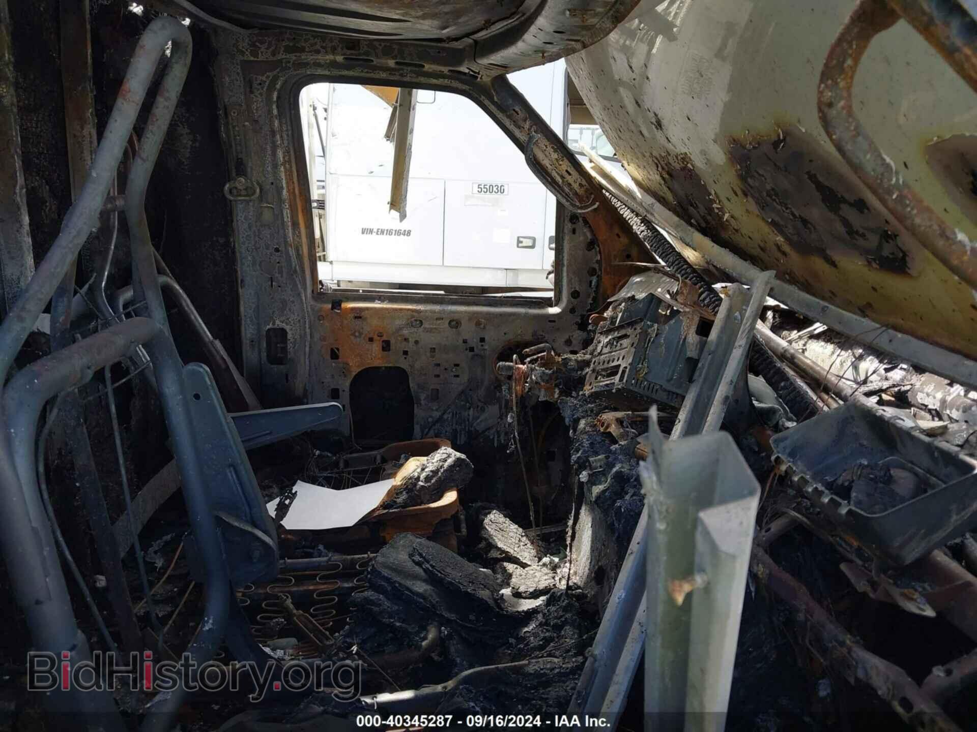 2011 FORD E-450 CUTAWAY - VIN: 1FDXE4FS6BDB21705 - Фото 5