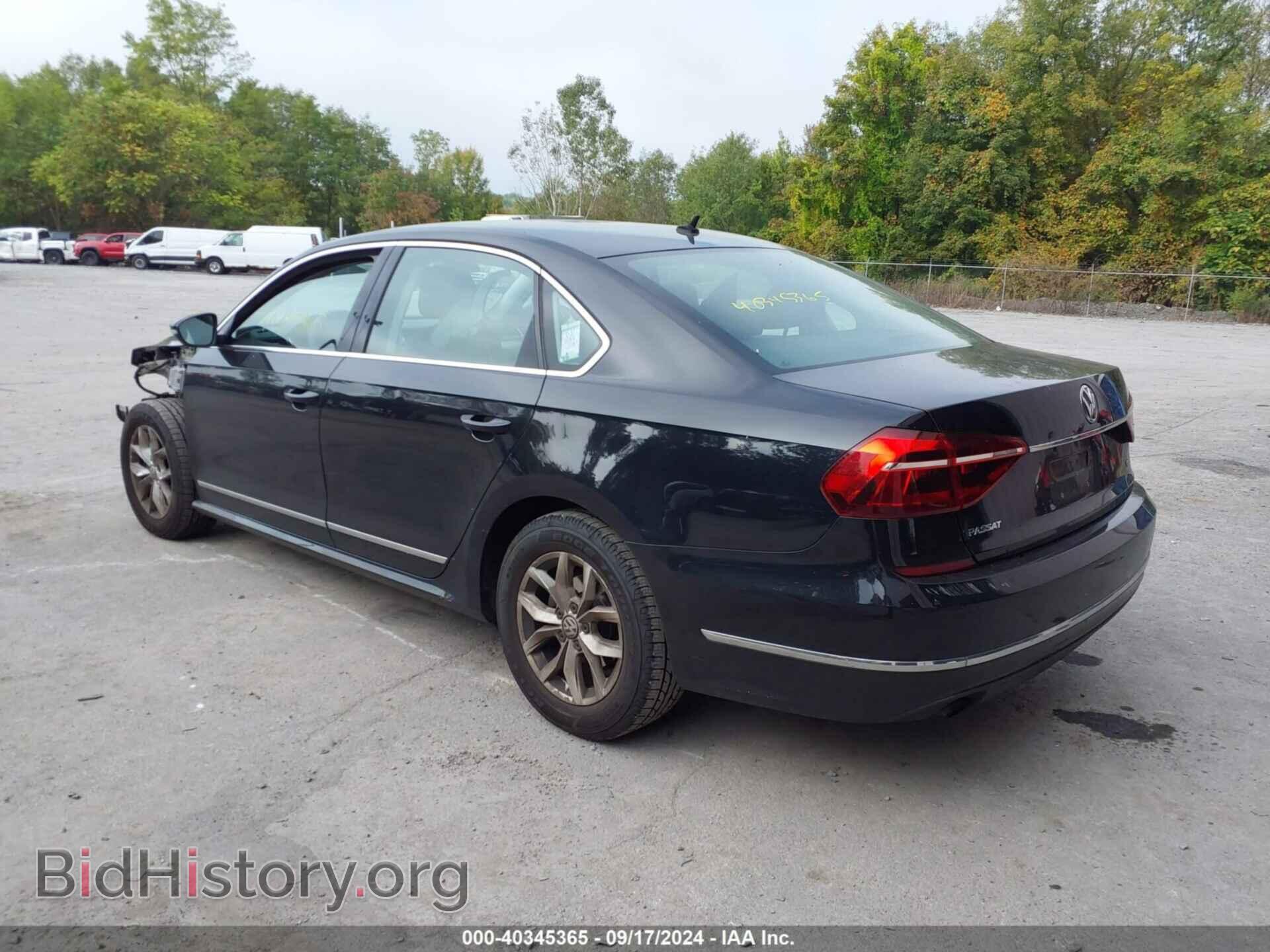 2017 VOLKSWAGEN PASSAT - VIN: 1VWAT7A37HC036062 - Фото 3