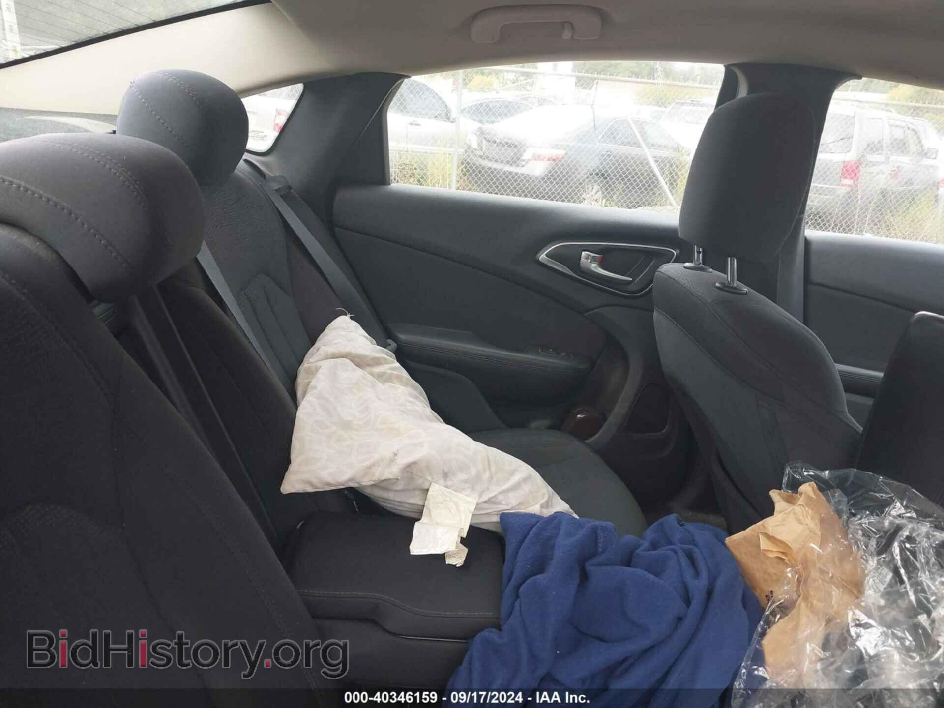 2016 CHRYSLER 200 - VIN: 1C3CCCAB1GN140694 - Фото 8