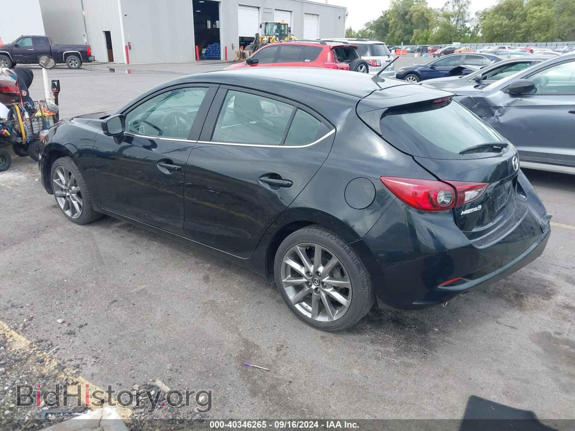 2018 MAZDA MAZDA3 - VIN: 3MZBN1L36JM209597 - Фото 3