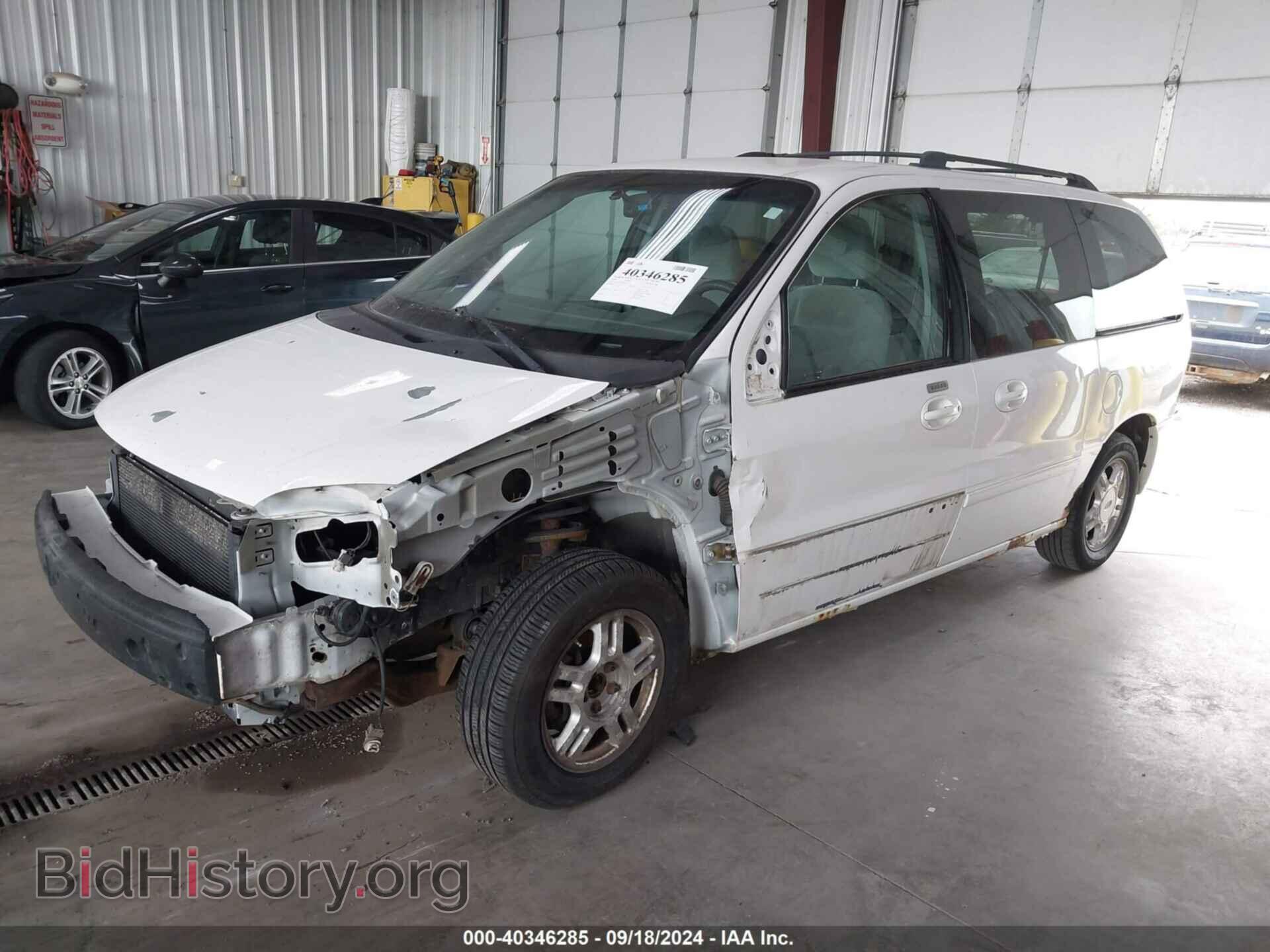 2006 FORD FREESTAR - VIN: 2FMZA52206BA43515 - Фото 2