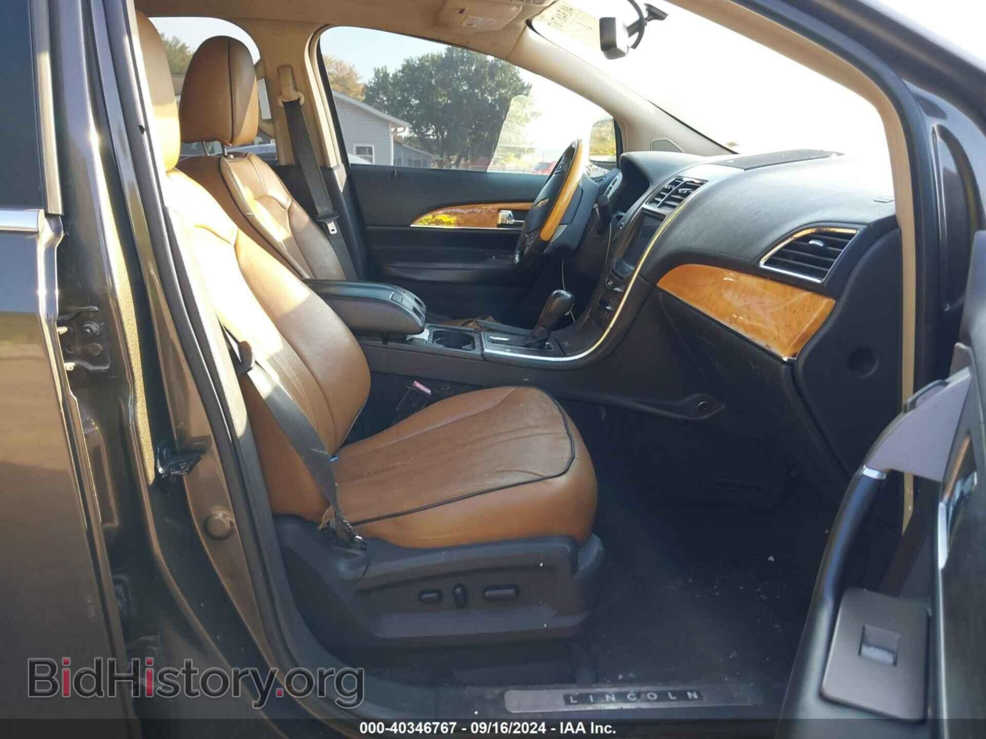 2011 LINCOLN MKX - VIN: 2LMDJ8JK1BBJ16693 - Photo 5