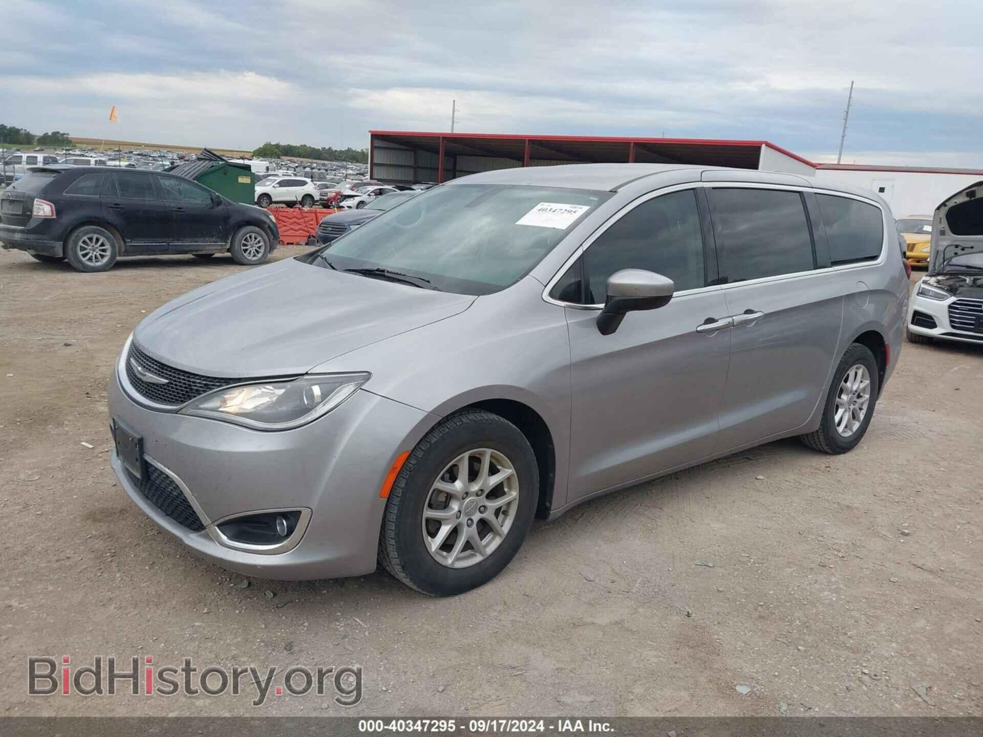 2017 CHRYSLER PACIFICA - VIN: 2C4RC1BG1HR770207 - Photo 2