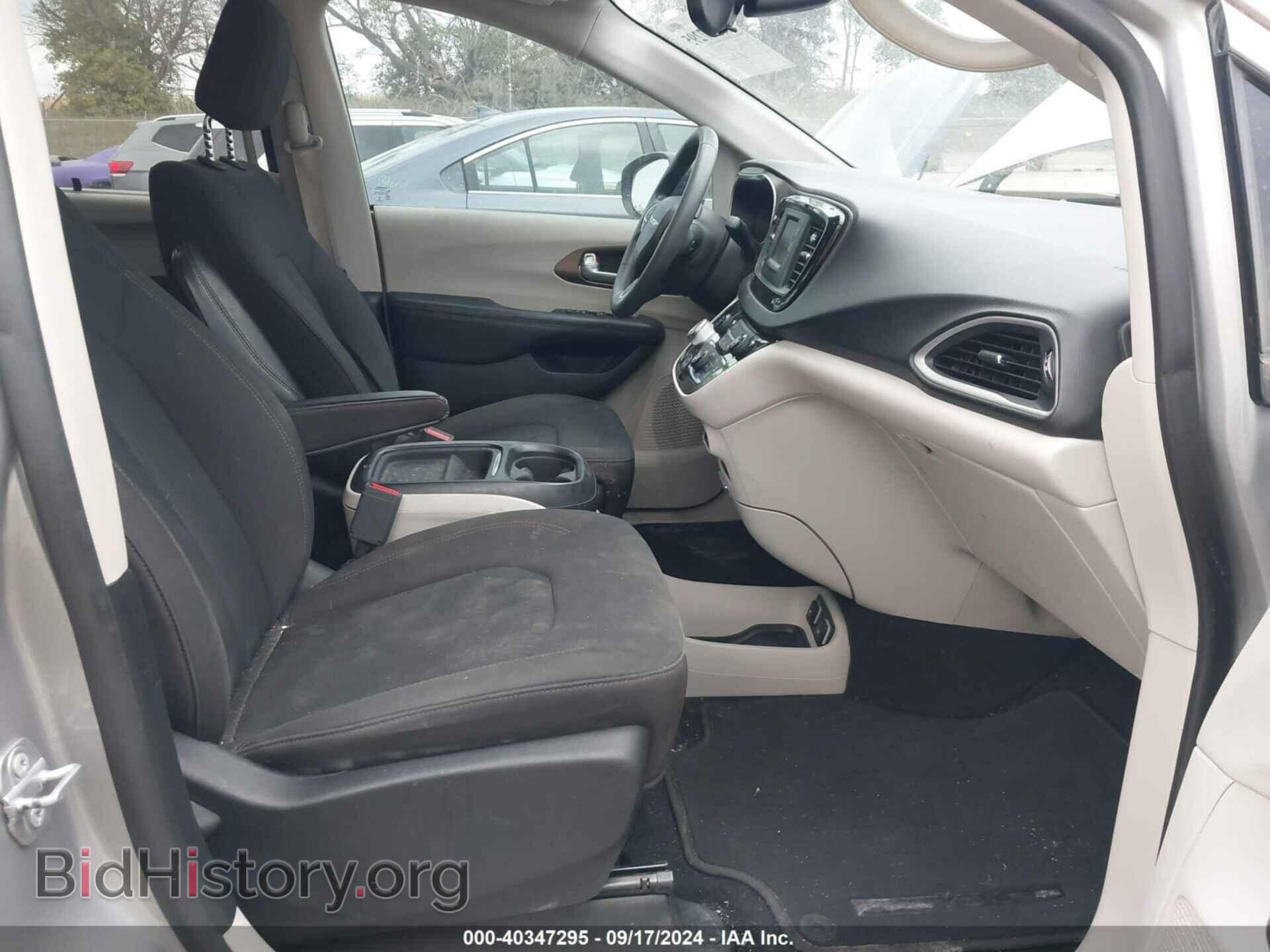 2017 CHRYSLER PACIFICA - VIN: 2C4RC1BG1HR770207 - Photo 5