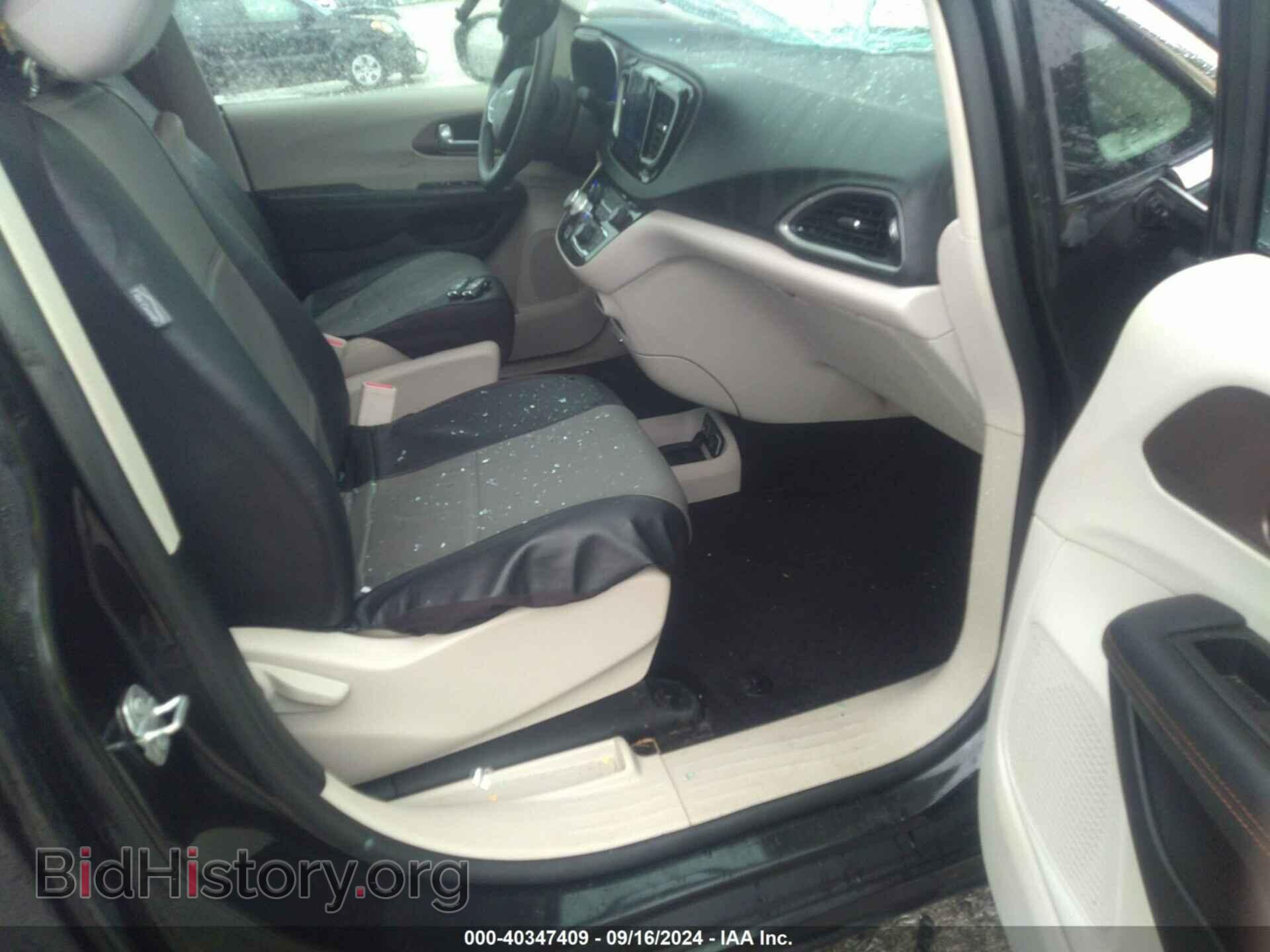 2017 CHRYSLER PACIFICA - VIN: 2C4RC1DG1HR522049 - Фото 5