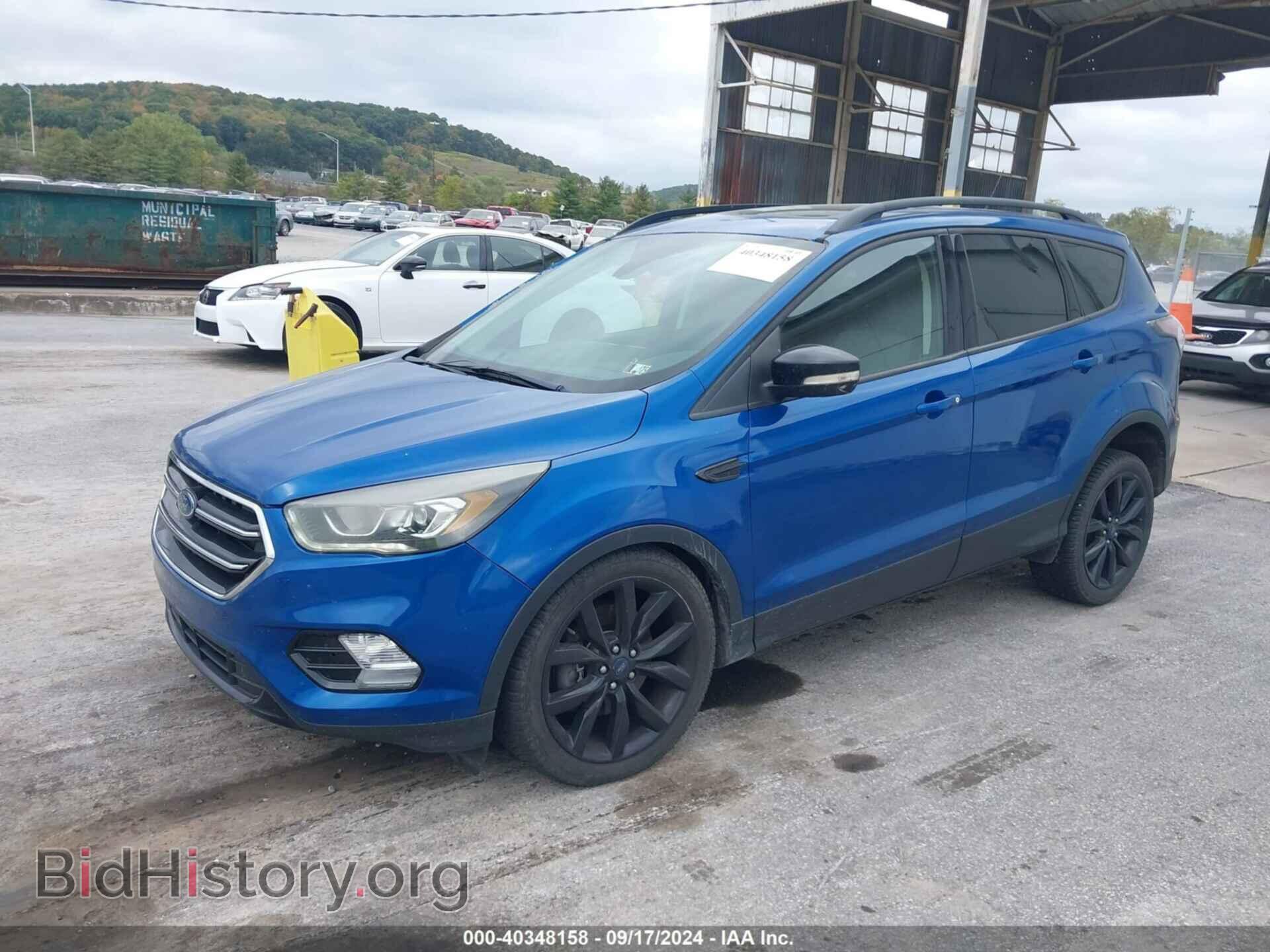 2017 FORD ESCAPE - VIN: 1FMCU9J95HUA11689 - Фото 2