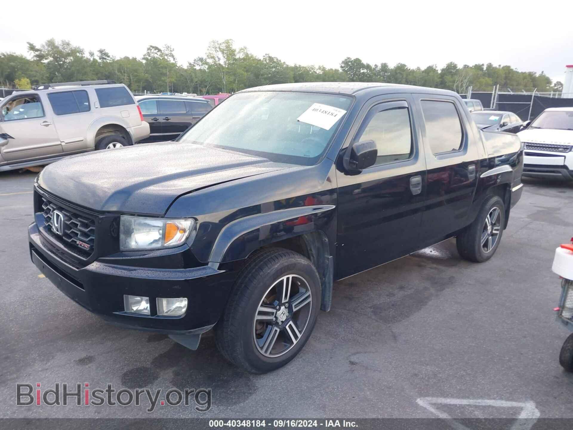 2013 HONDA RIDGELINE - VIN: 5FPYK1F79DB001623 - Фото 2
