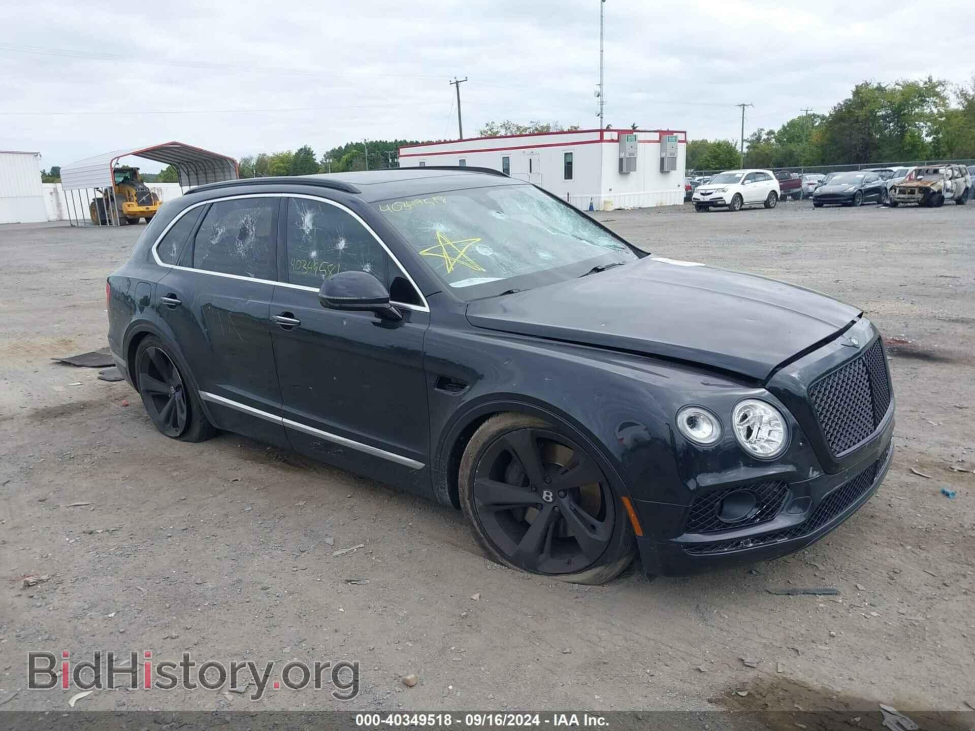 Photo SJAAC2ZV8JC017393 - BENTLEY BENTAYGA 2018