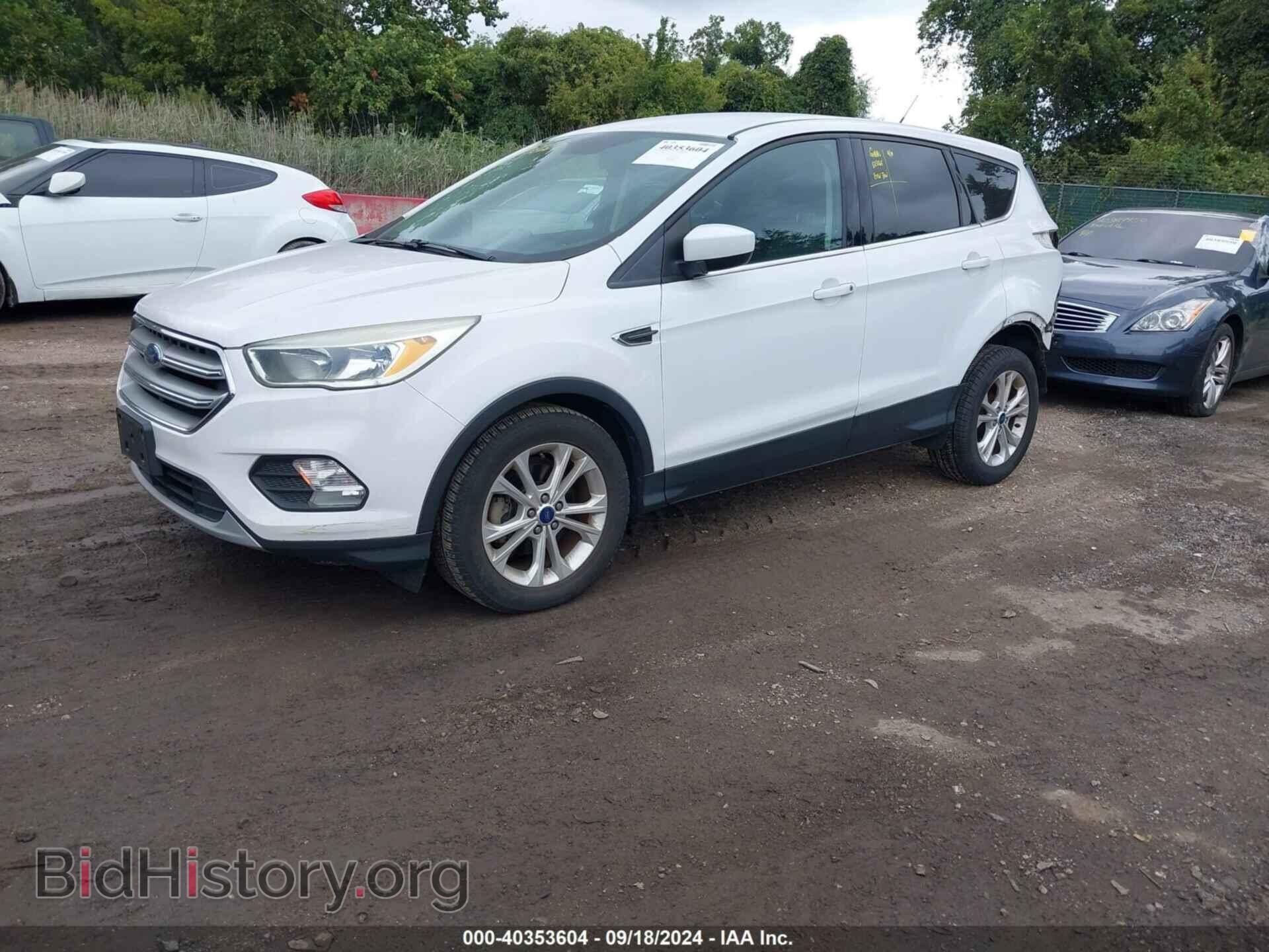 2017 FORD ESCAPE - VIN: 1FMCU0GD8HUC81670 - Фото 2