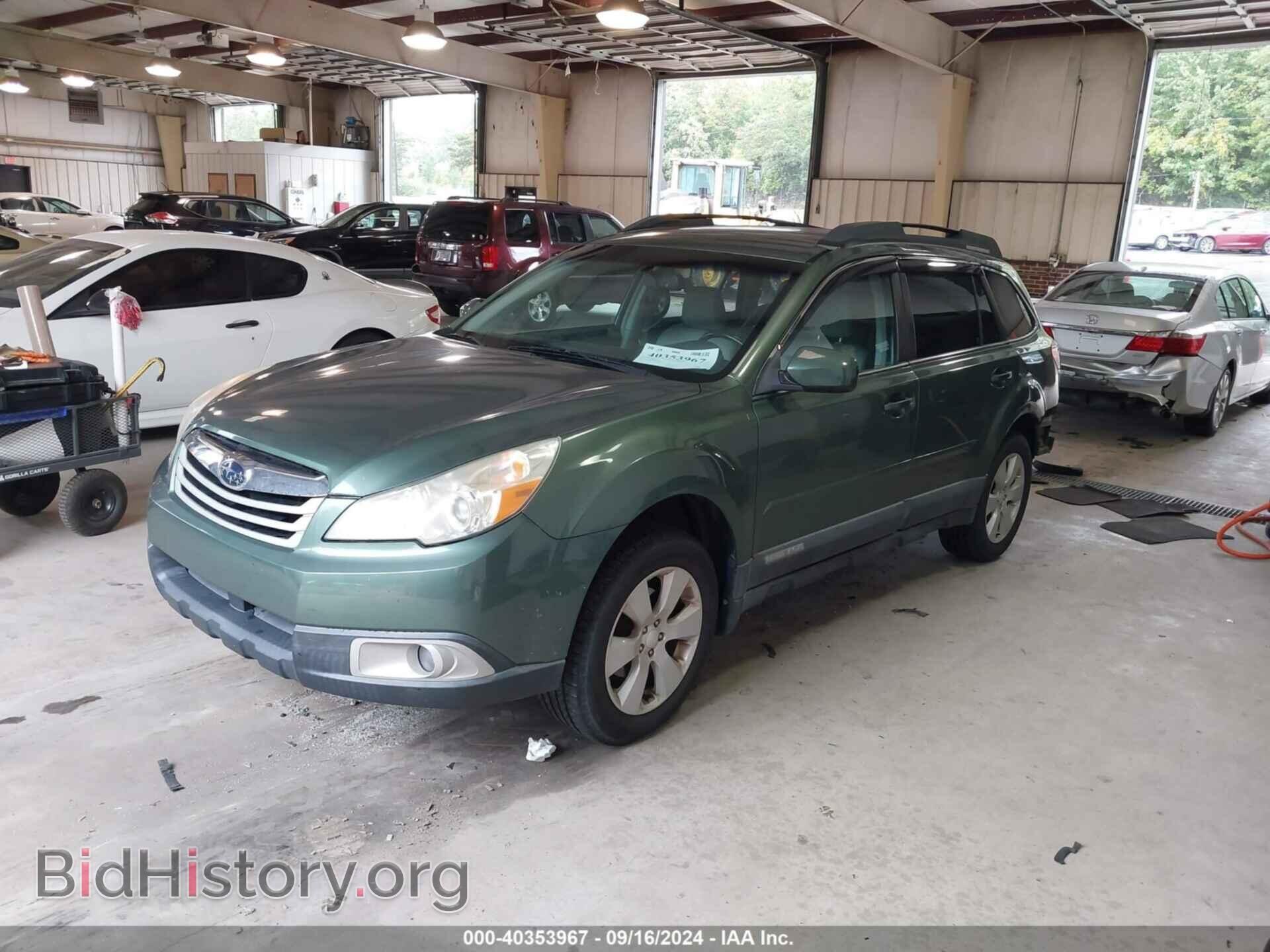 2011 SUBARU OUTBACK - VIN: 4S4BRCCC2B3406798 - Фото 2