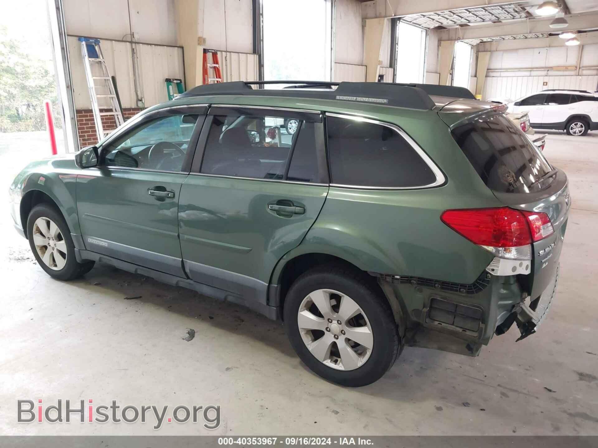 2011 SUBARU OUTBACK - VIN: 4S4BRCCC2B3406798 - Фото 3