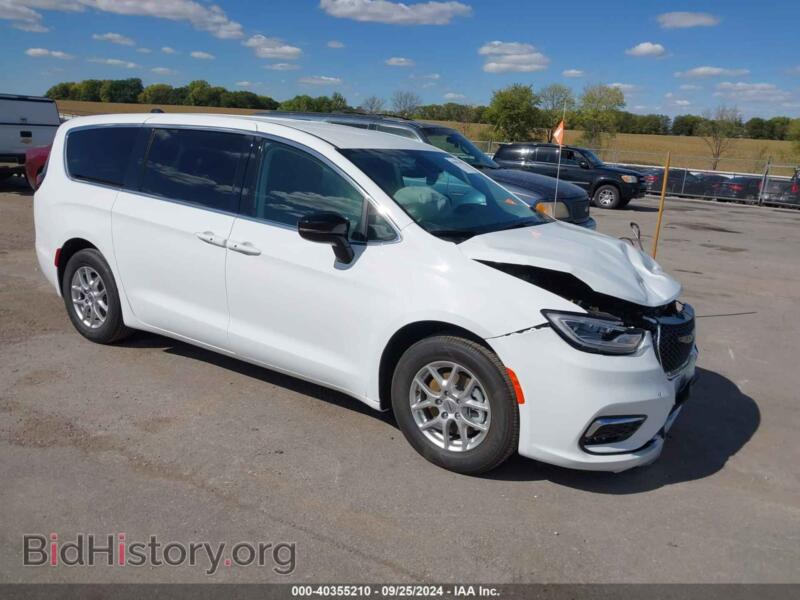 2024 Chrysler PACIFICA Touring L (VIN 2C4RC1BG0RR114520) — фото 1 из 17, IAAI, повреждение: передняя часть