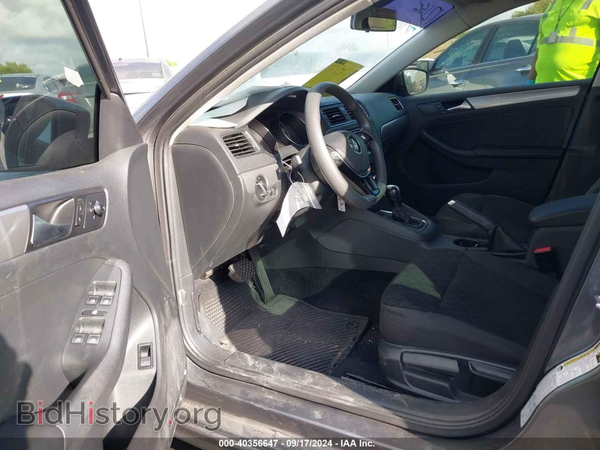 2017 VOLKSWAGEN JETTA - VIN: 3VW2B7AJ8HM291890 - Фото 5