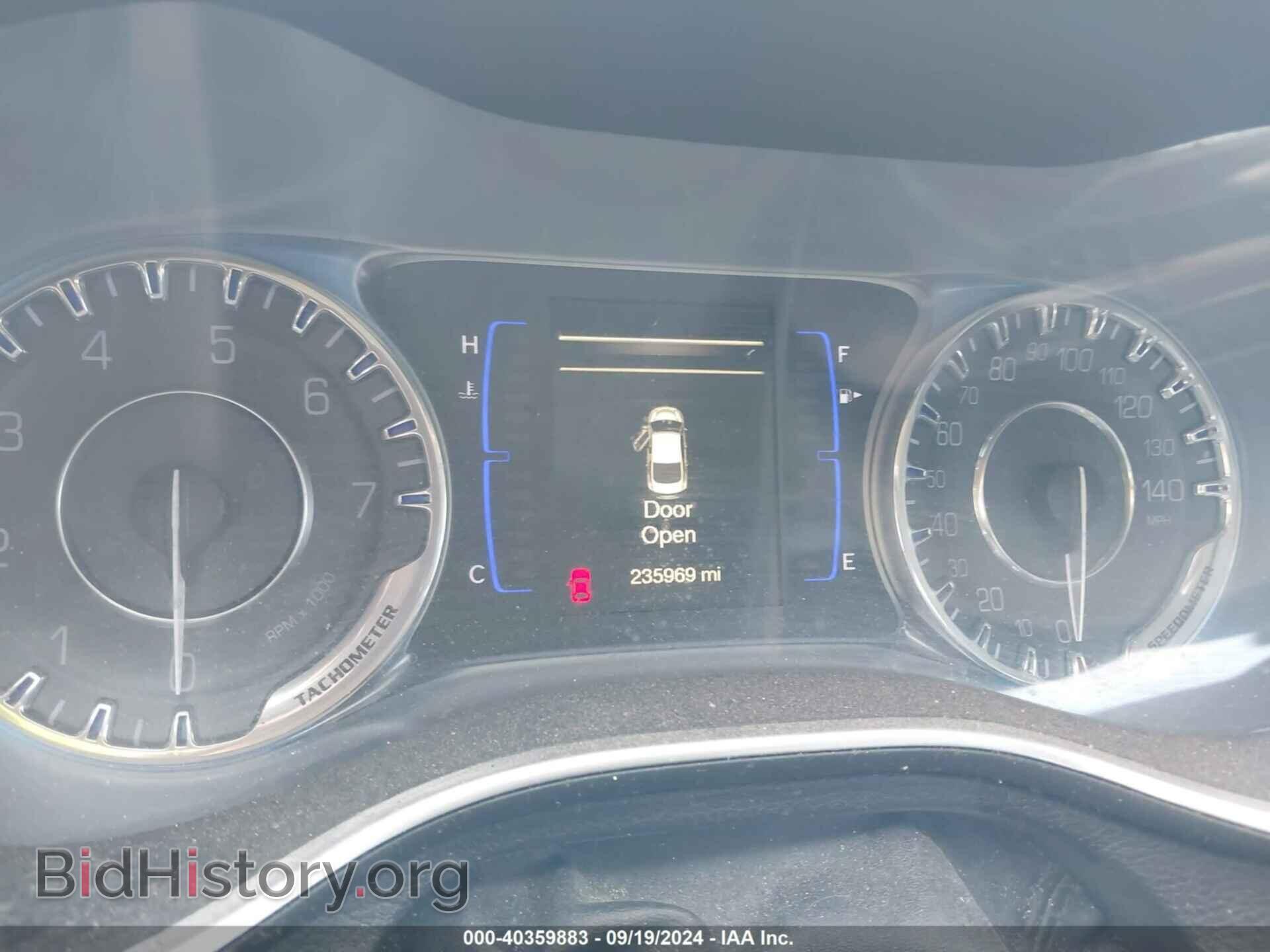 2016 CHRYSLER 200 - VIN: 1C3CCCAB0GN158930 - Фото 7
