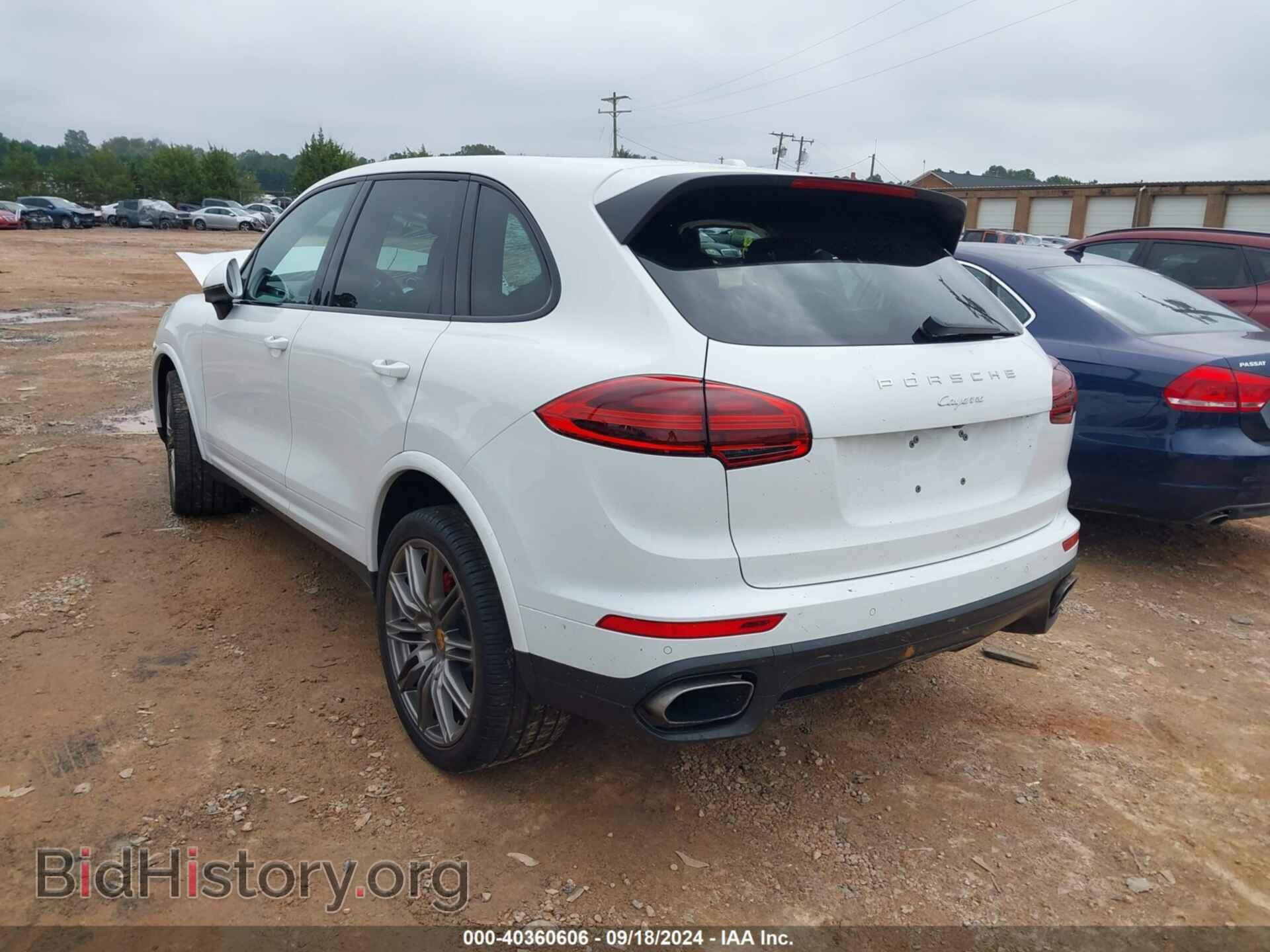 2017 PORSCHE CAYENNE - VIN: WP1AA2A21HKA83255 - Фото 3
