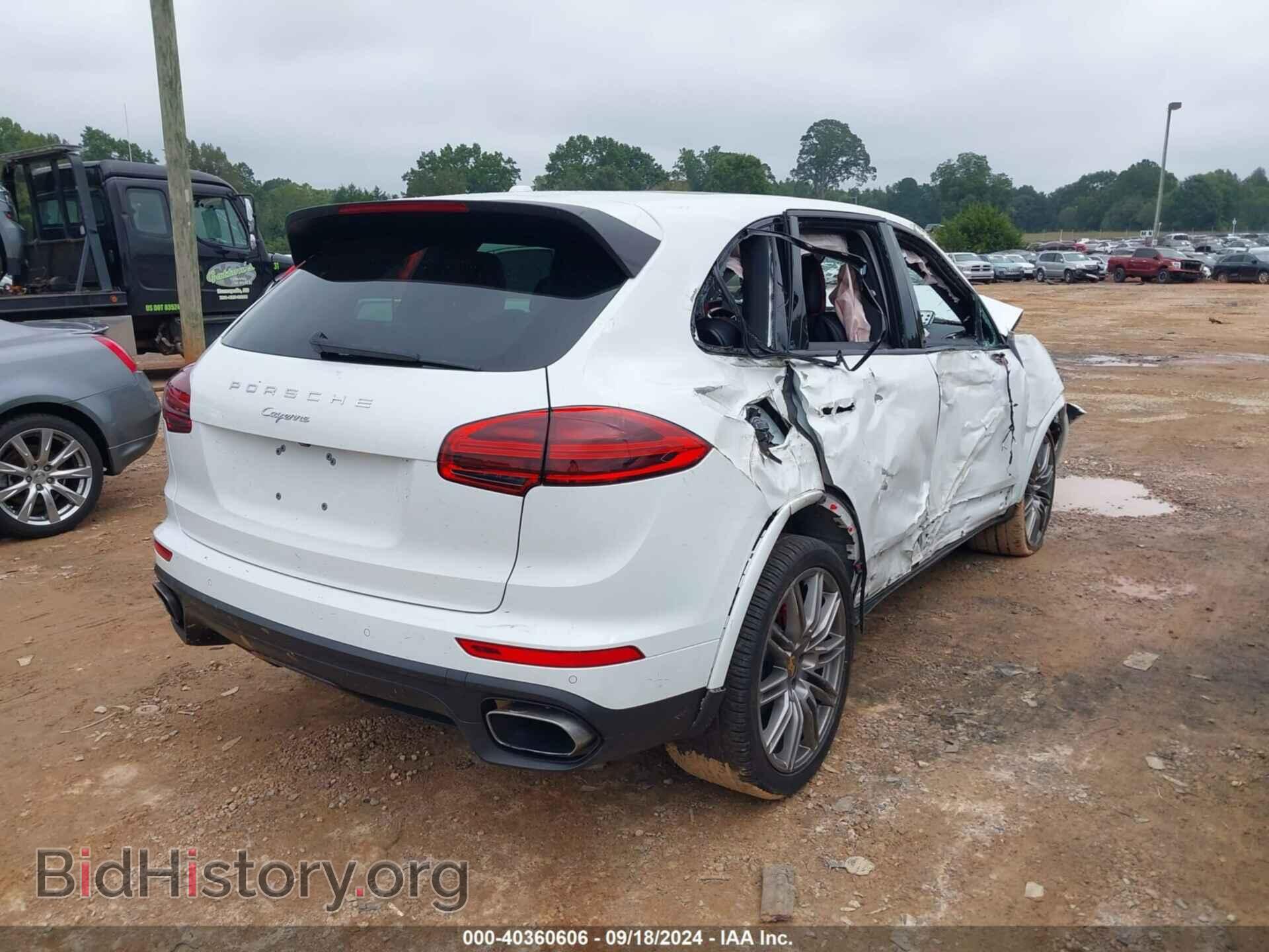 2017 PORSCHE CAYENNE - VIN: WP1AA2A21HKA83255 - Фото 4